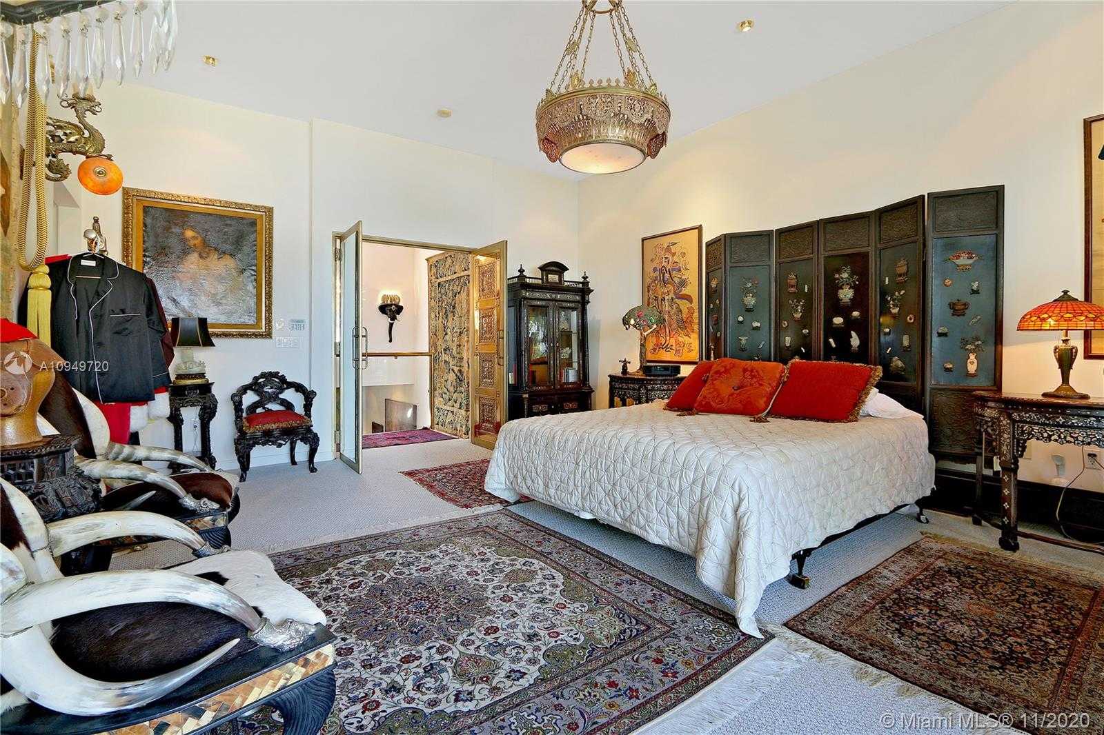 Small Image of 1828 SOUTH BAYSHORE LN, Miami Number 31