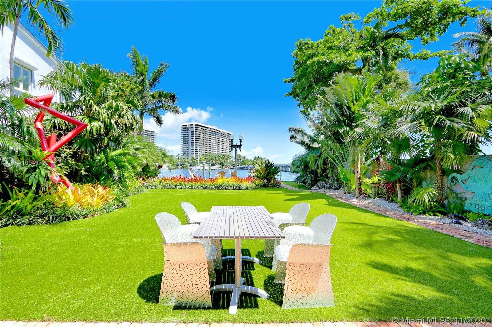 Small Image of 1828 SOUTH BAYSHORE LN, Miami Number 4