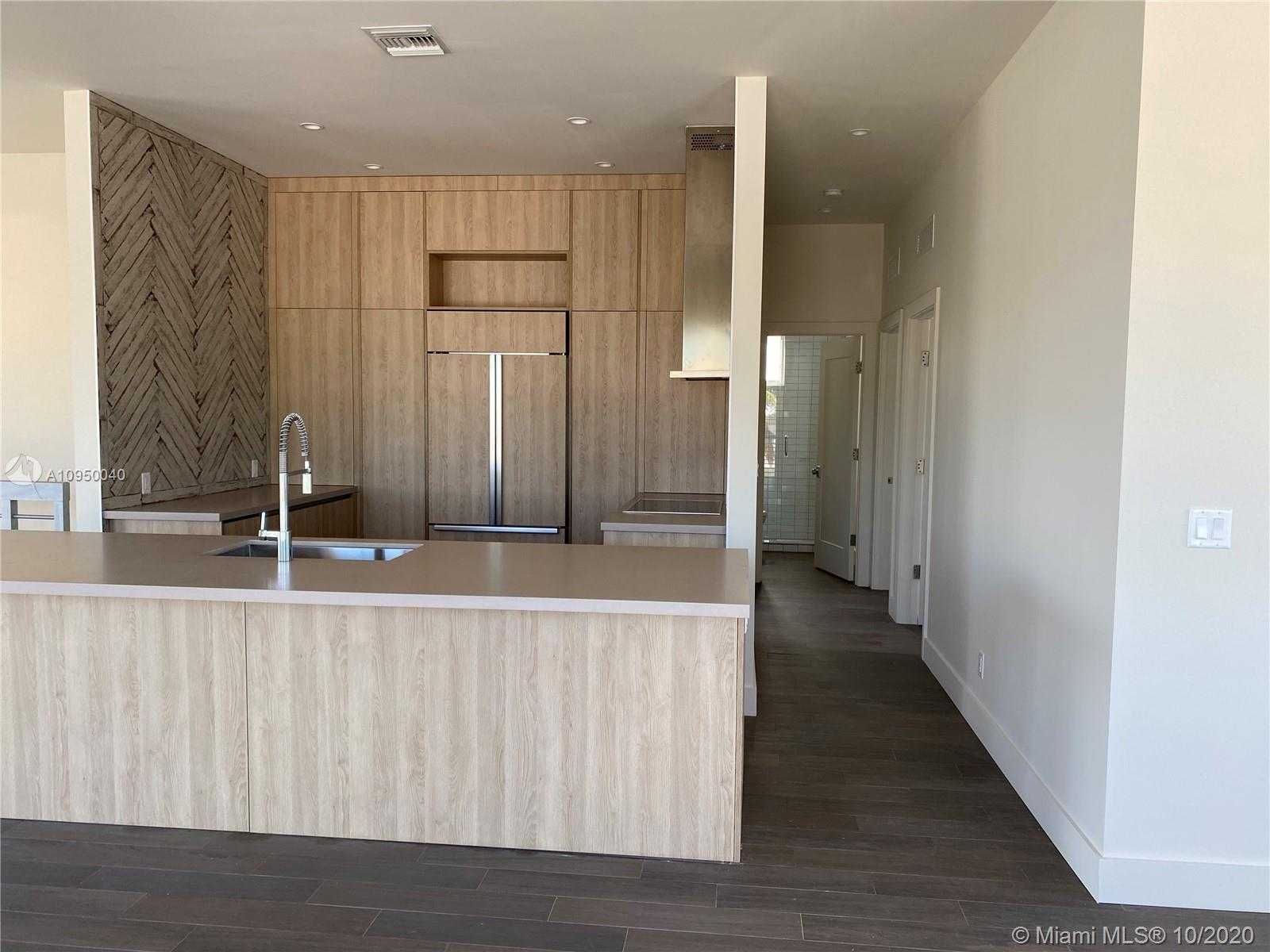 Small Image of 96 WEST PLAZA DEL SOL, Islamorada Number 12