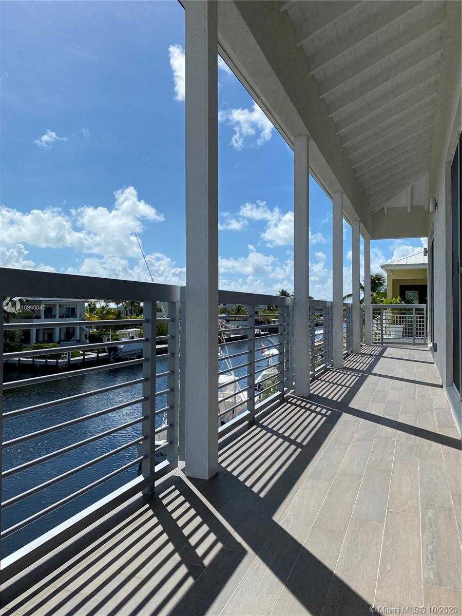 Small Image of 96 WEST PLAZA DEL SOL, Islamorada Number 18