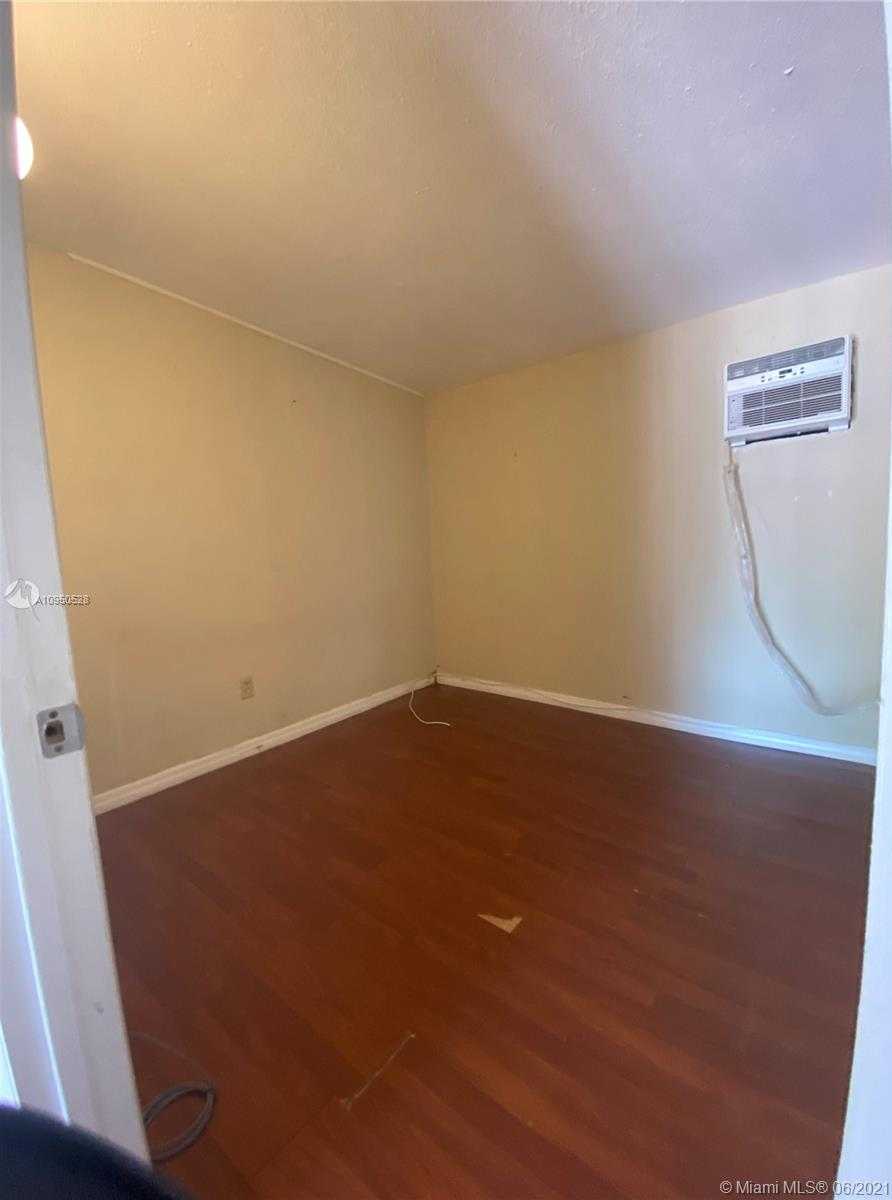 Small Image of 1612 SOUTH WEST 11TH ST, Miami Number 2