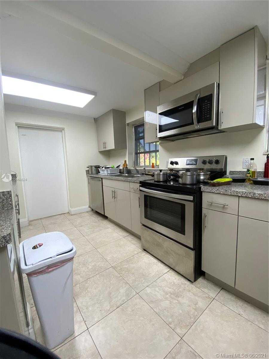 Small Image of 1612 SOUTH WEST 11TH ST, Miami Number 7