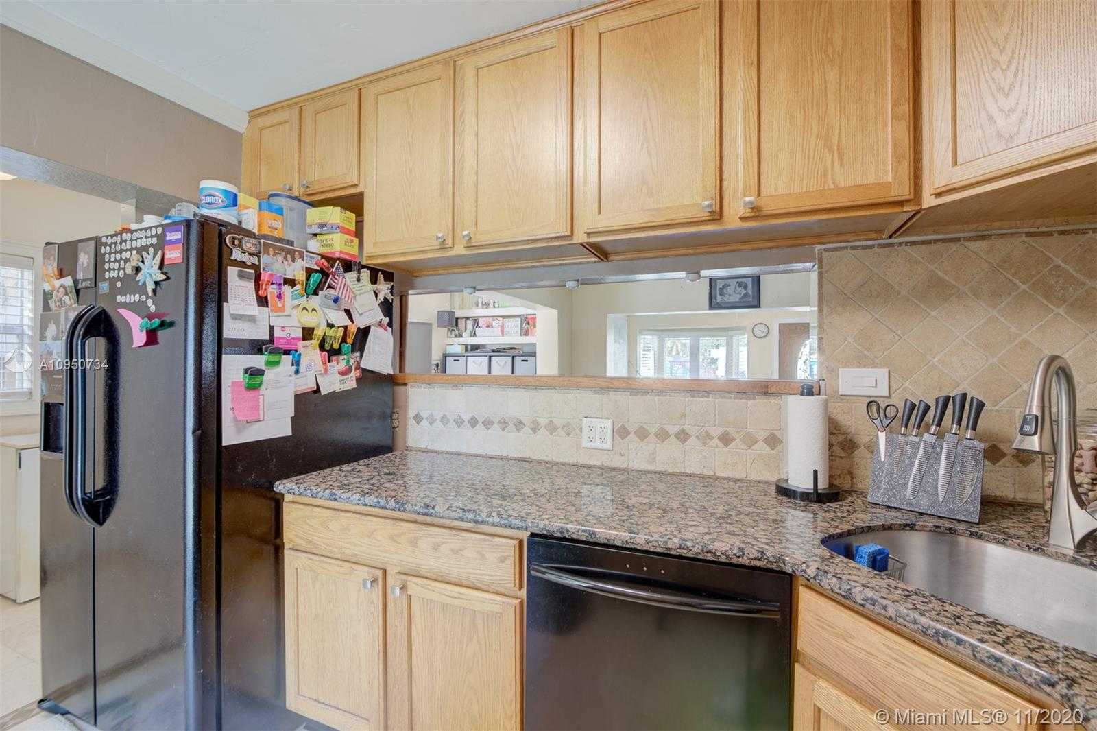 Small Image of 2534 WILSON ST, Hollywood Number 19