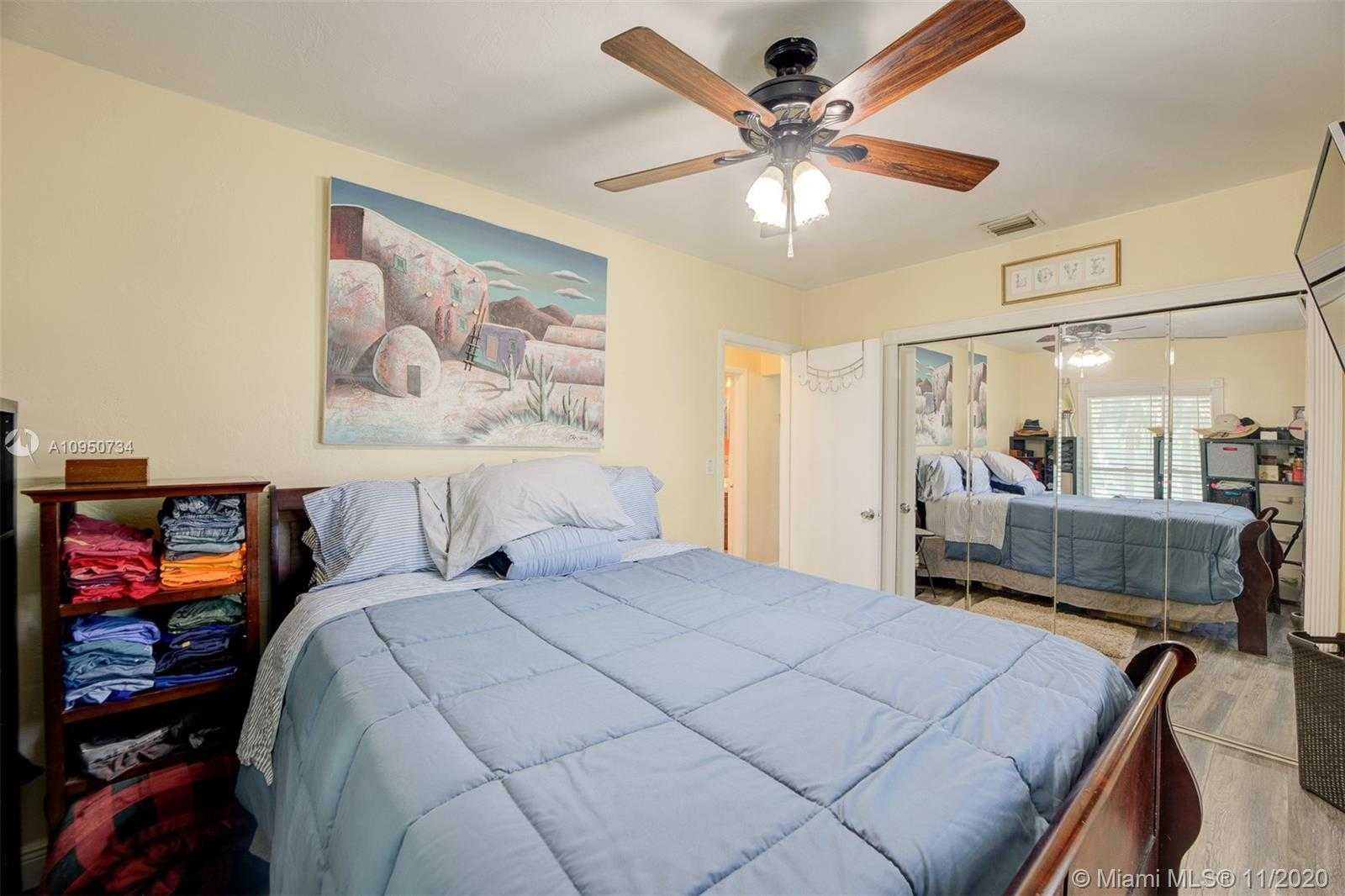 Small Image of 2534 WILSON ST, Hollywood Number 22