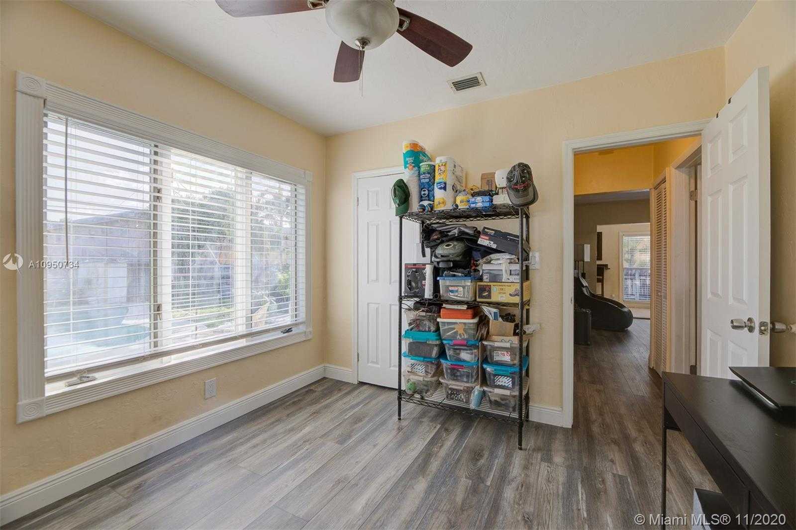 Small Image of 2534 WILSON ST, Hollywood Number 25