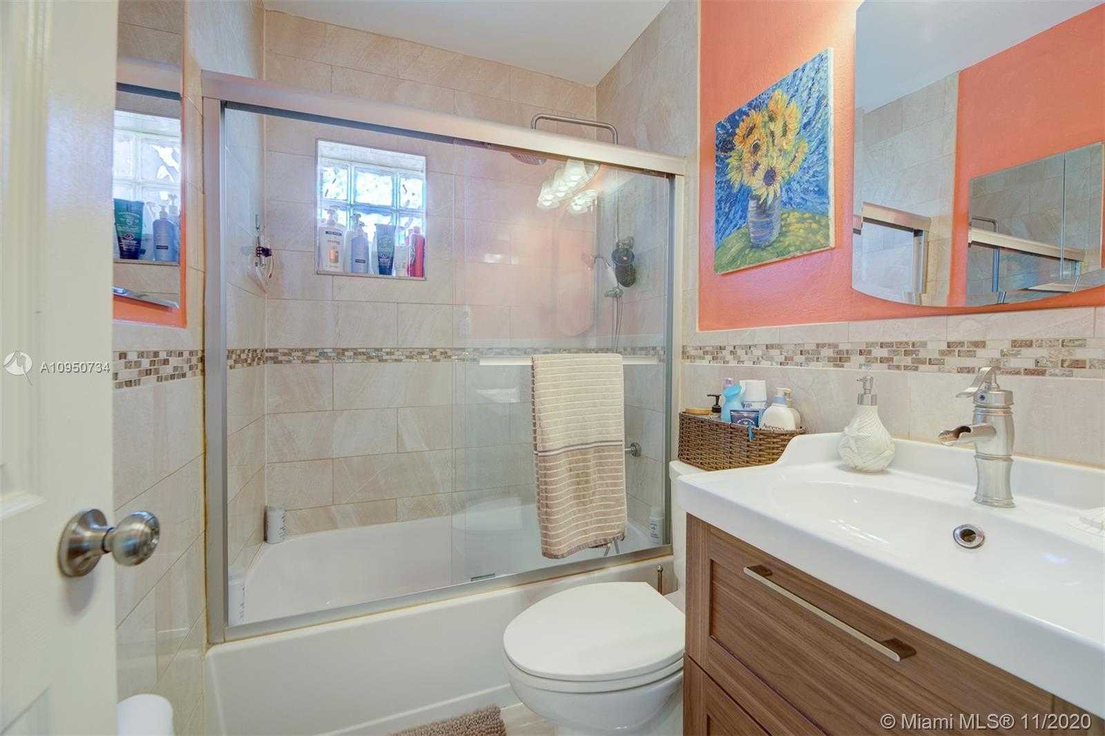 Small Image of 2534 WILSON ST, Hollywood Number 27