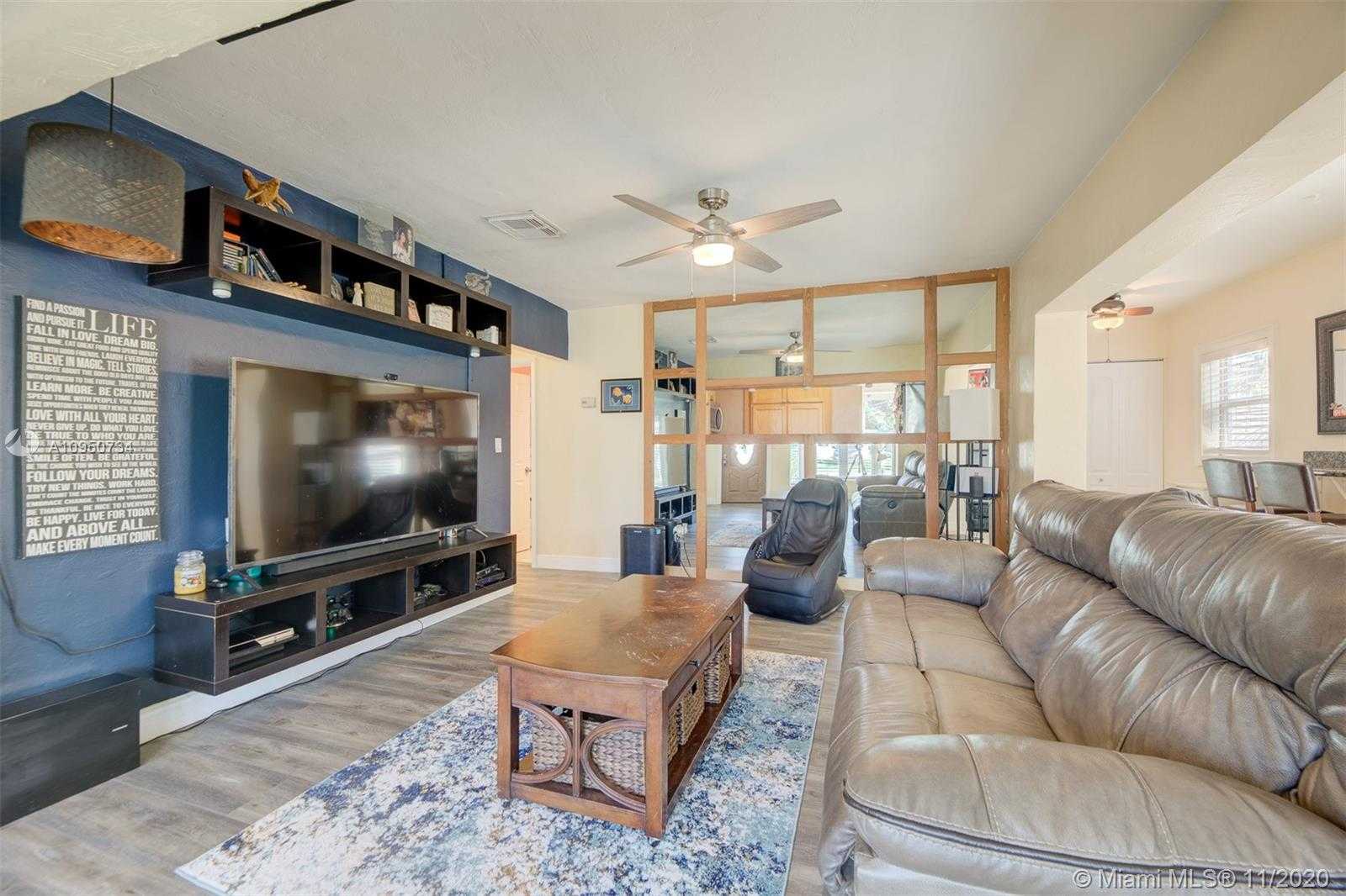Small Image of 2534 WILSON ST, Hollywood Number 8