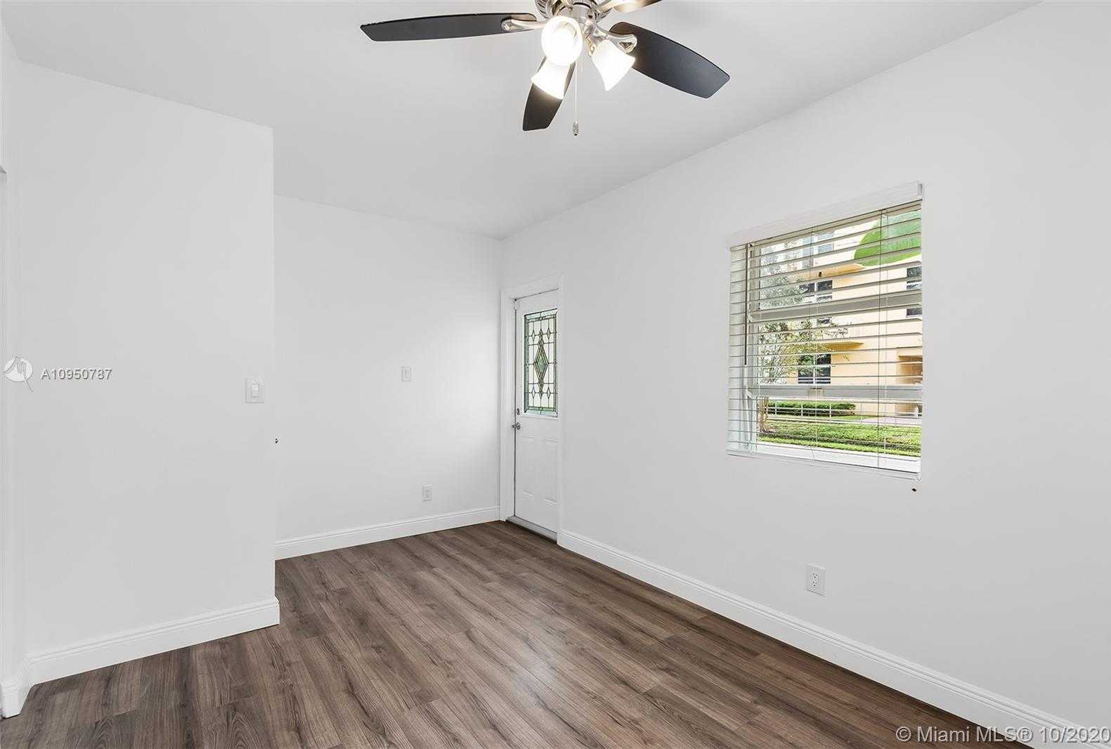 Small Image of 230 HARMON AVE, Fort Lauderdale Number 15