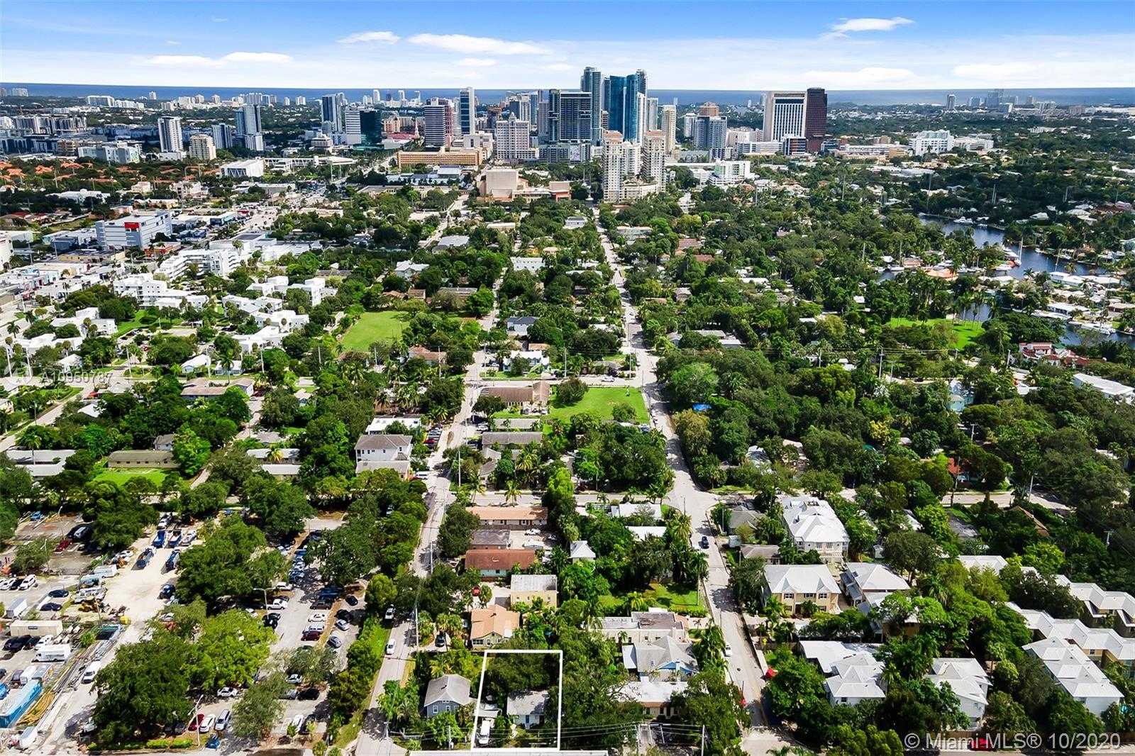 Small Image of 230 HARMON AVE, Fort Lauderdale Number 2