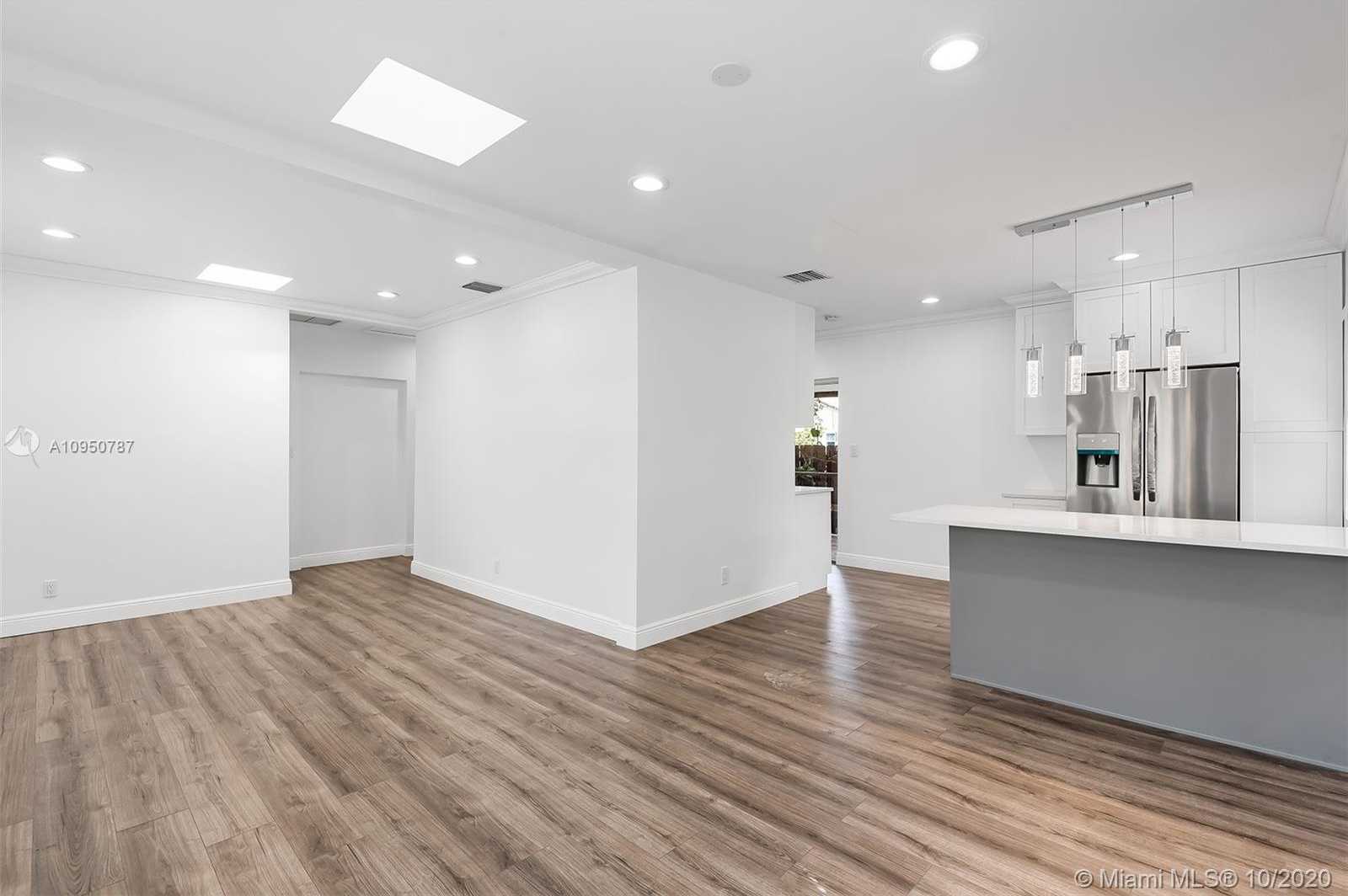 Small Image of 230 HARMON AVE, Fort Lauderdale Number 9