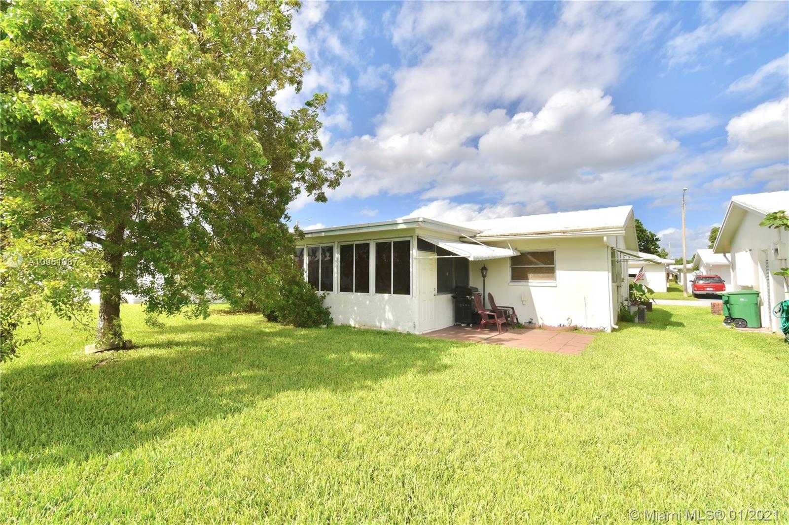 Small Image of 6710 NORTH WEST 70TH CT, Tamarac Number 3