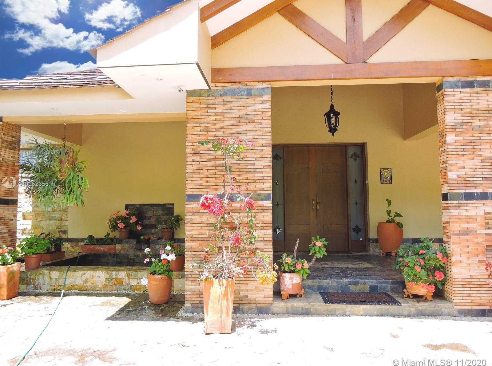 Small Image of RIONEGRO, Out of City Number 6