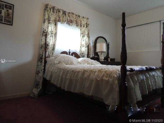 Small Image of 7516 WEST TREASURE DR, North Bay Village Number 25