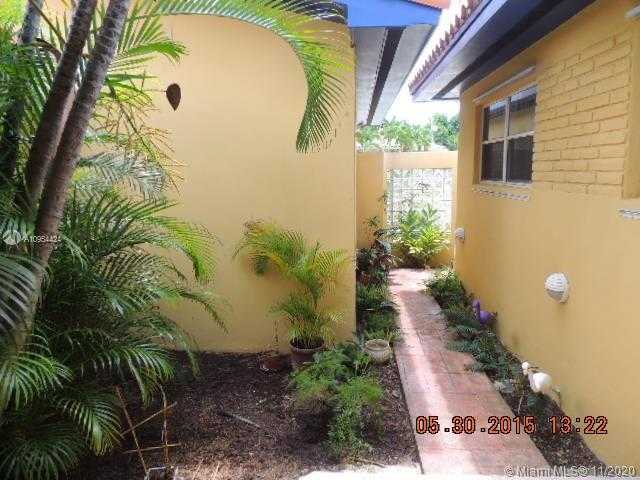 Small Image of 7516 WEST TREASURE DR, North Bay Village Number 7