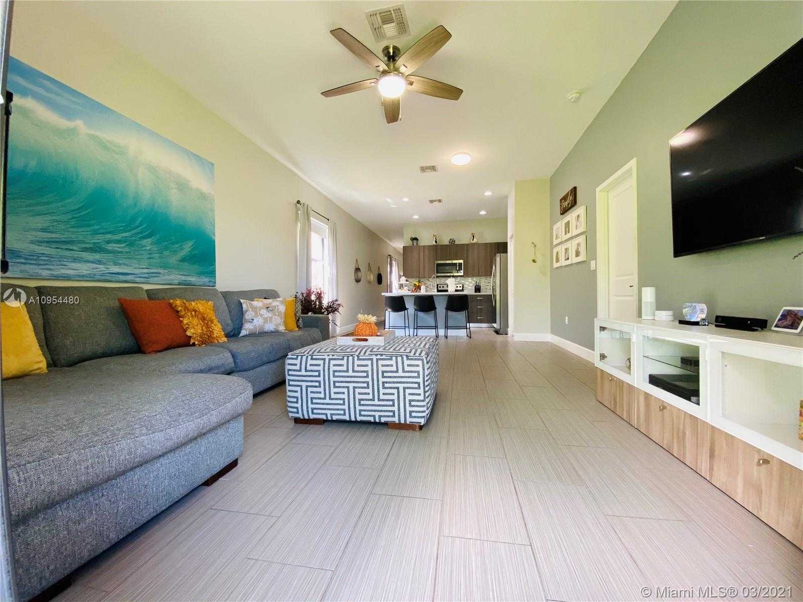Small Image of 5406 NORTH WEST 48TH LN, Tamarac Number 16
