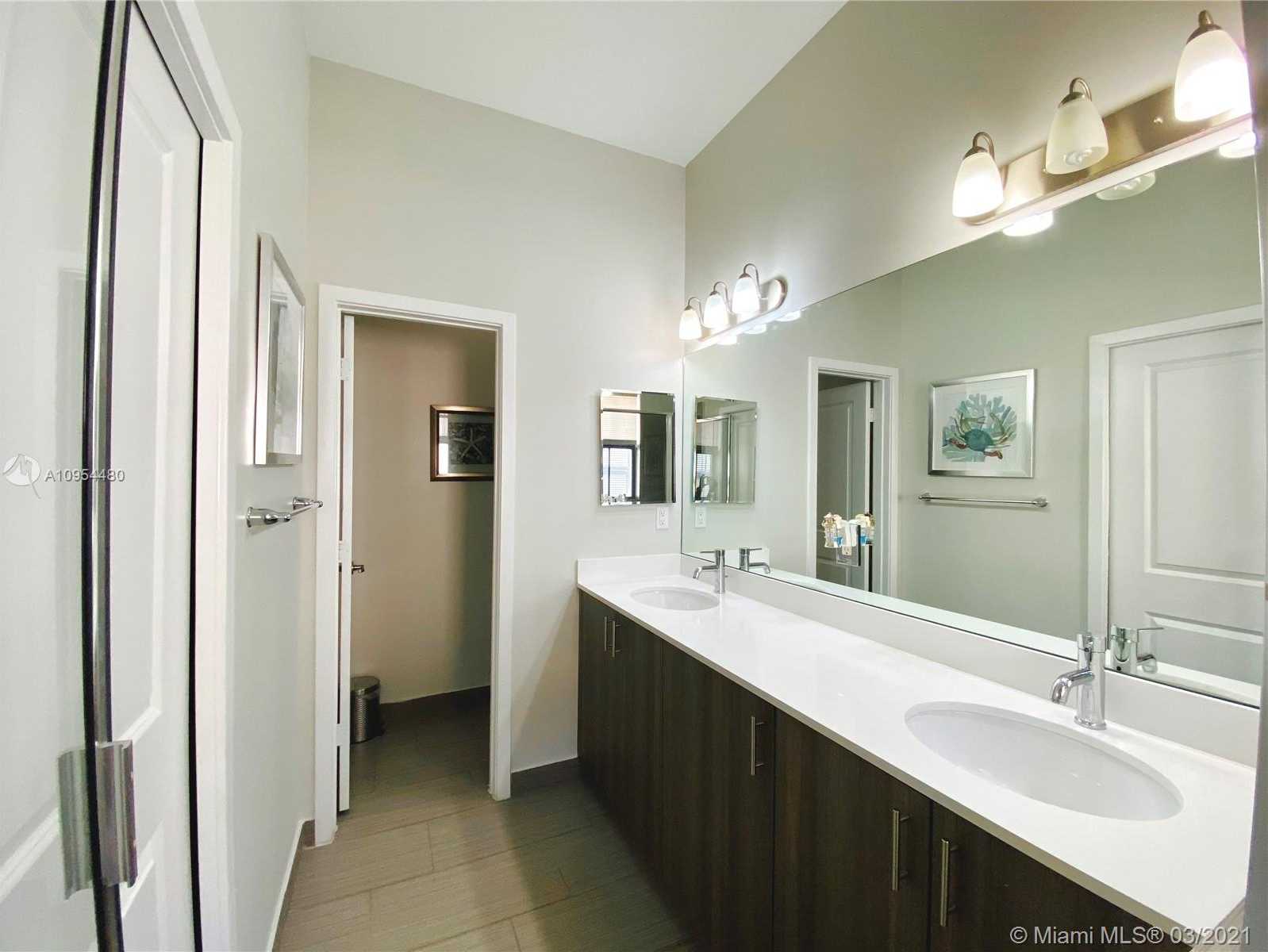 Small Image of 5406 NORTH WEST 48TH LN, Tamarac Number 20