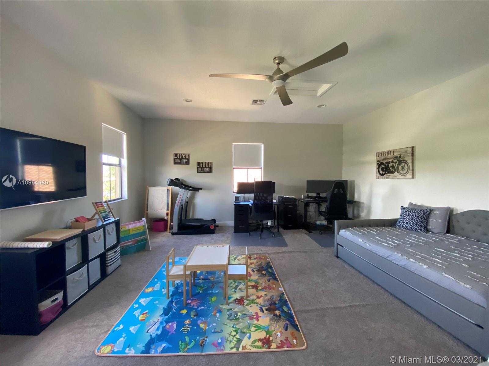 Small Image of 5406 NORTH WEST 48TH LN, Tamarac Number 30