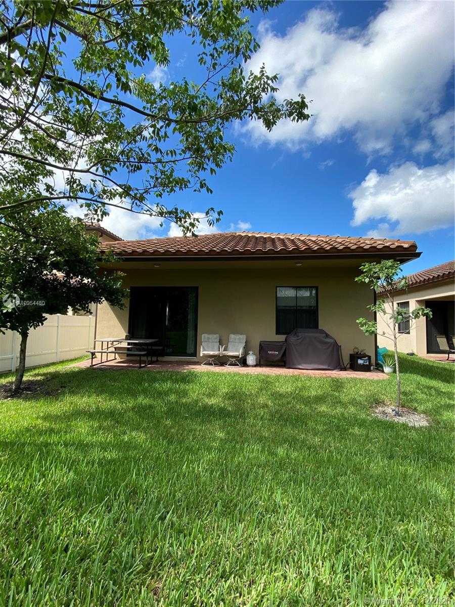 Small Image of 5406 NORTH WEST 48TH LN, Tamarac Number 33