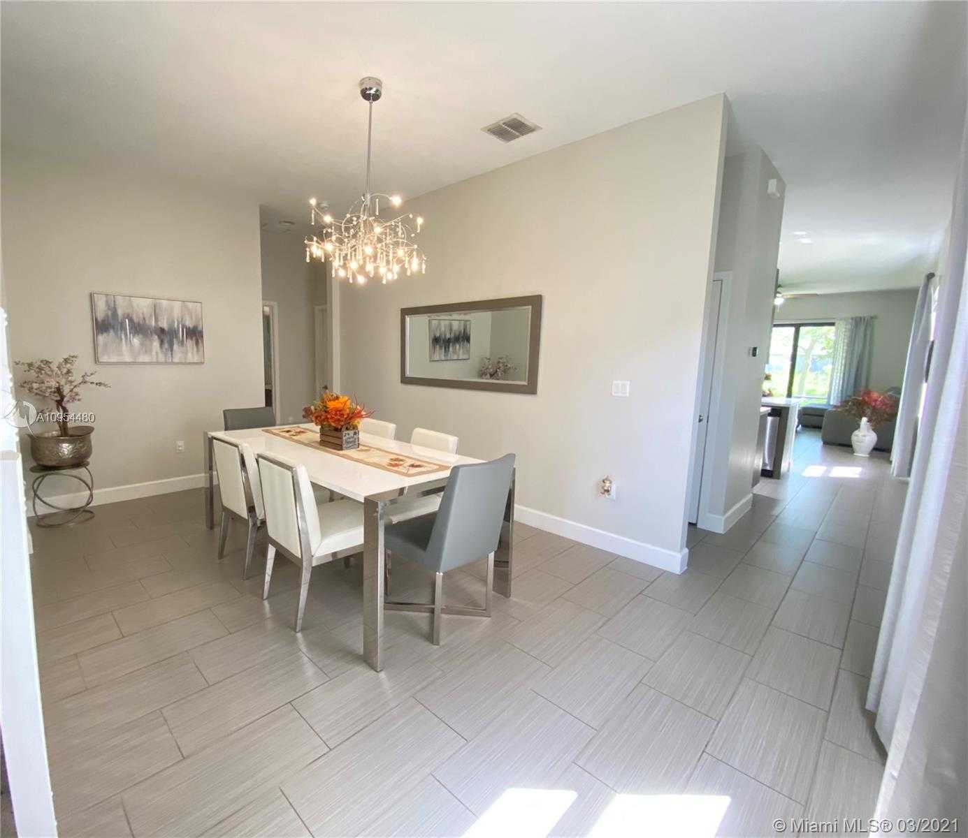 Small Image of 5406 NORTH WEST 48TH LN, Tamarac Number 5
