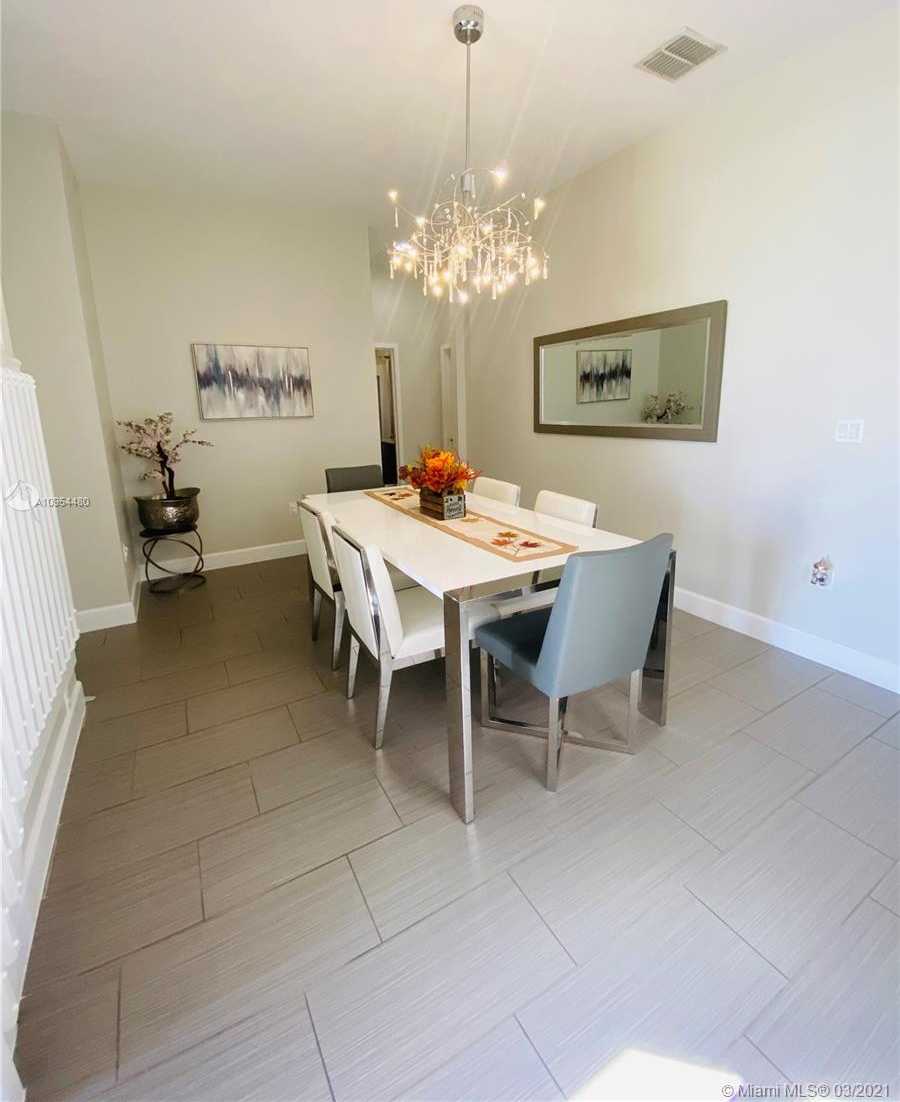 Small Image of 5406 NORTH WEST 48TH LN, Tamarac Number 6