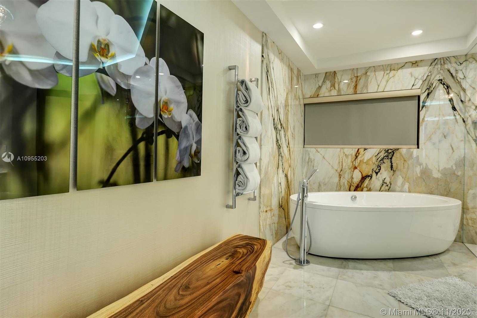 Small Image of 9464 NORTH WEST 52ND DORAL LN, Doral Number 13
