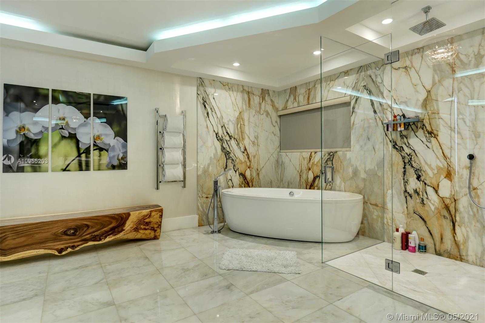 Small Image of 9464 NORTH WEST 52ND DORAL LN, Doral Number 17