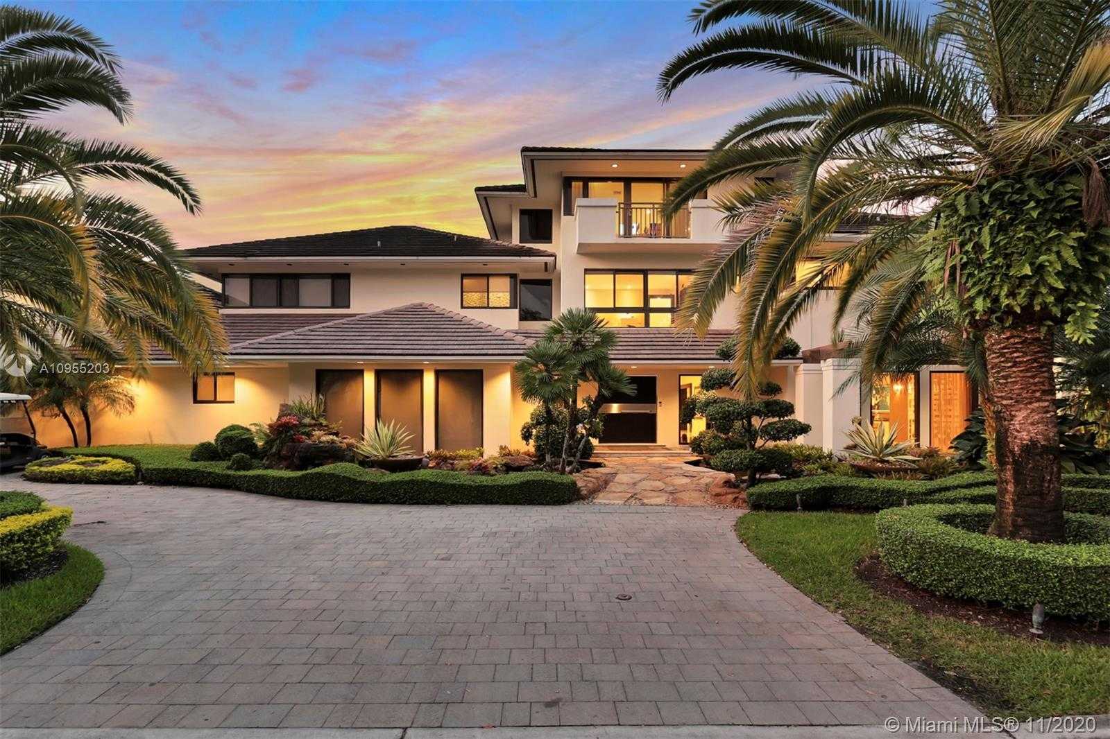 Small Image of 9464 NORTH WEST 52ND DORAL LN, Doral Number 2