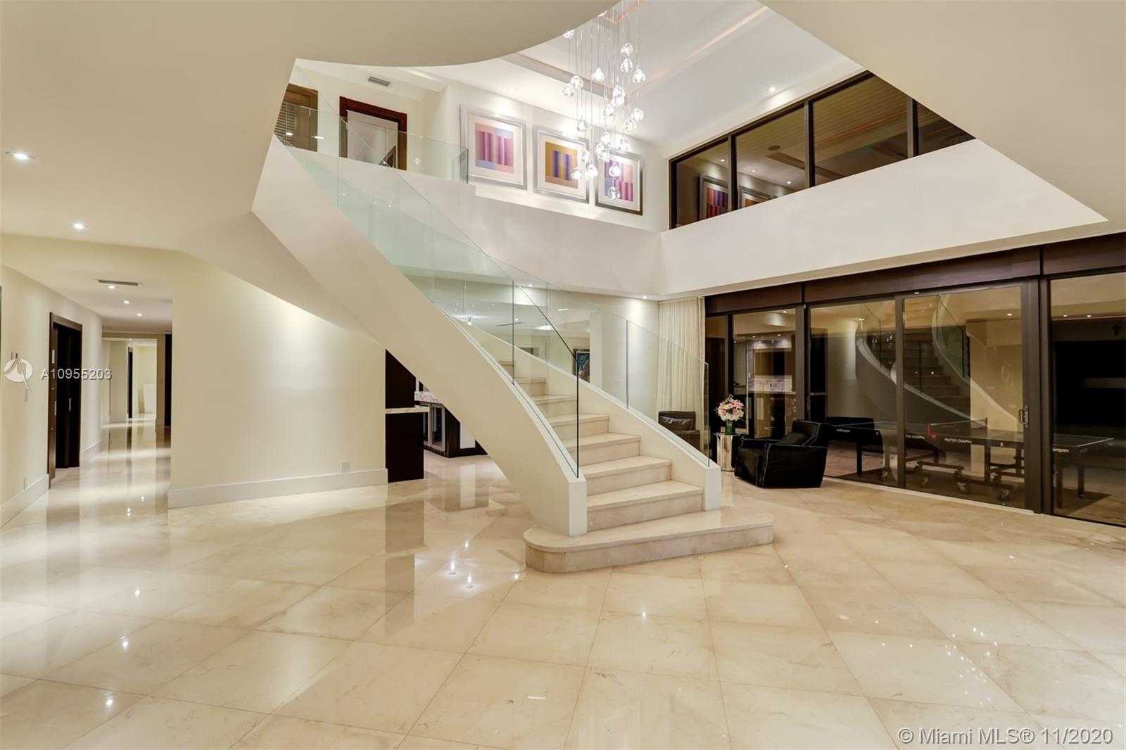 Small Image of 9464 NORTH WEST 52ND DORAL LN, Doral Number 20