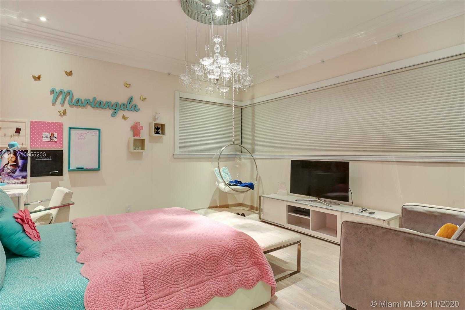 Small Image of 9464 NORTH WEST 52ND DORAL LN, Doral Number 30