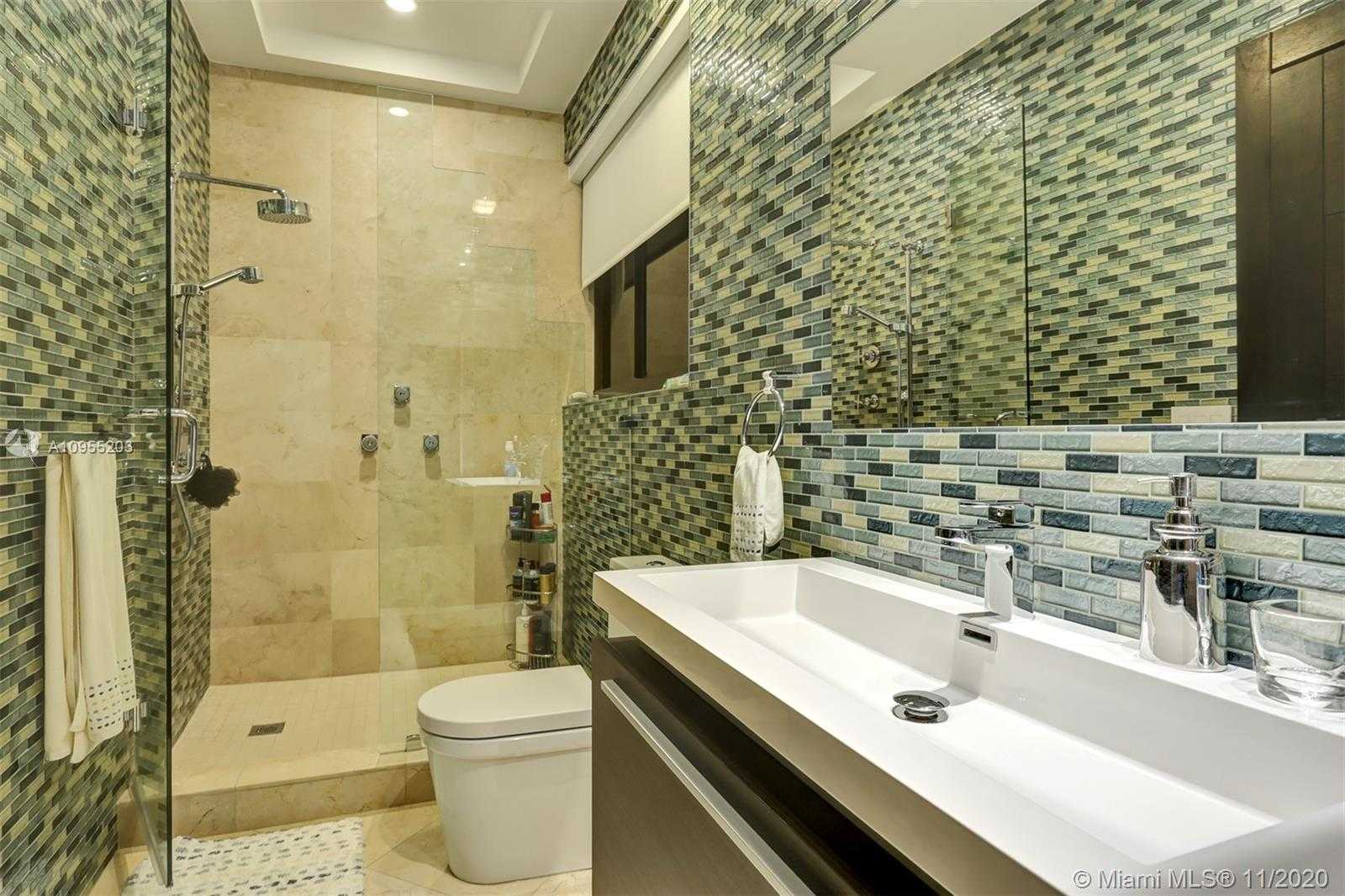 Small Image of 9464 NORTH WEST 52ND DORAL LN, Doral Number 33
