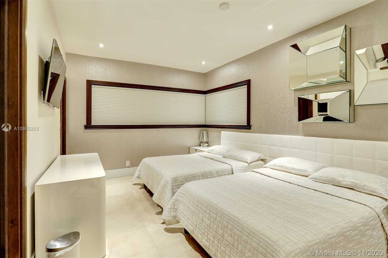 Small Image of 9464 NORTH WEST 52ND DORAL LN, Doral Number 35