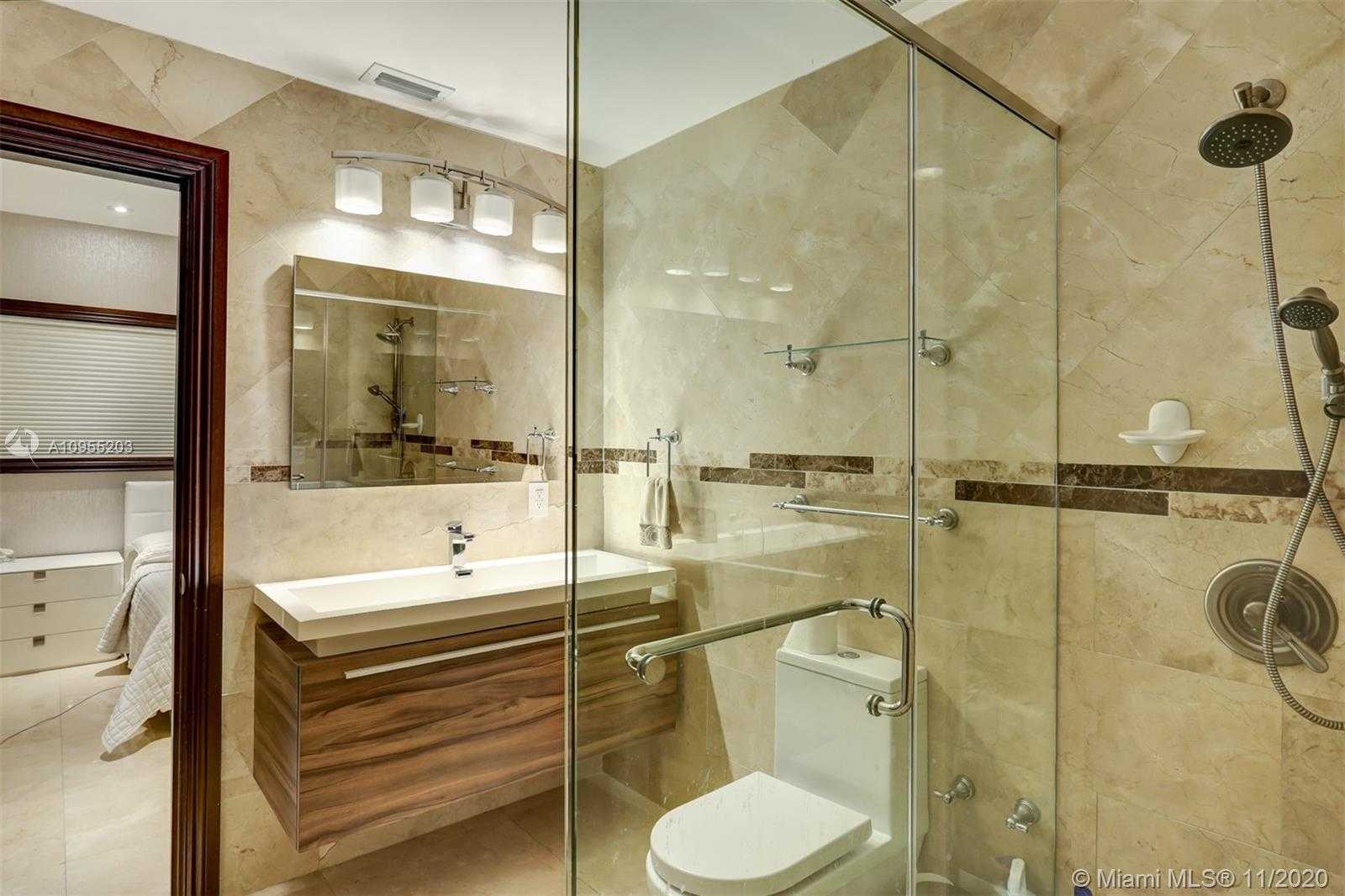 Small Image of 9464 NORTH WEST 52ND DORAL LN, Doral Number 36