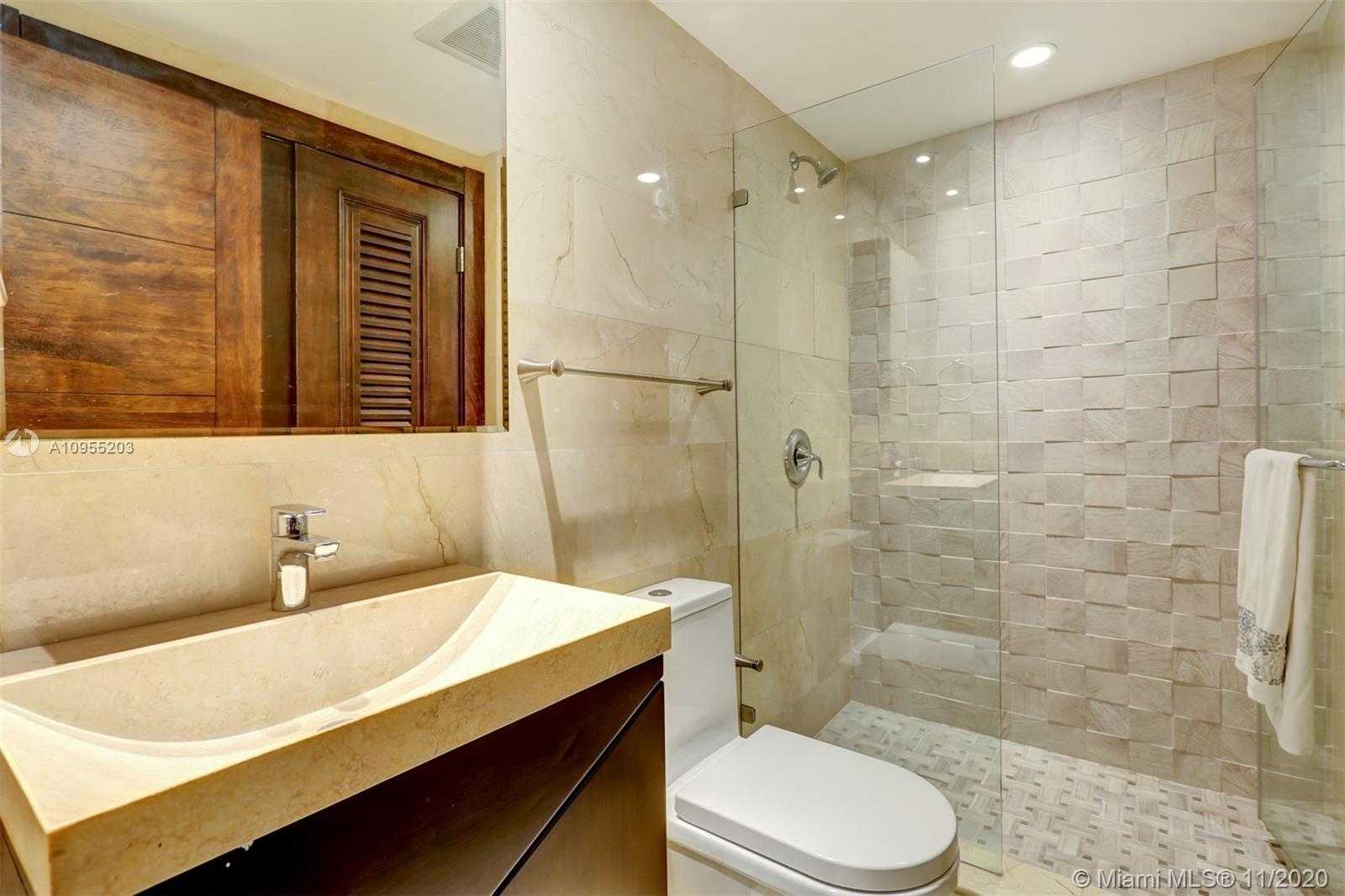 Small Image of 9464 NORTH WEST 52ND DORAL LN, Doral Number 39