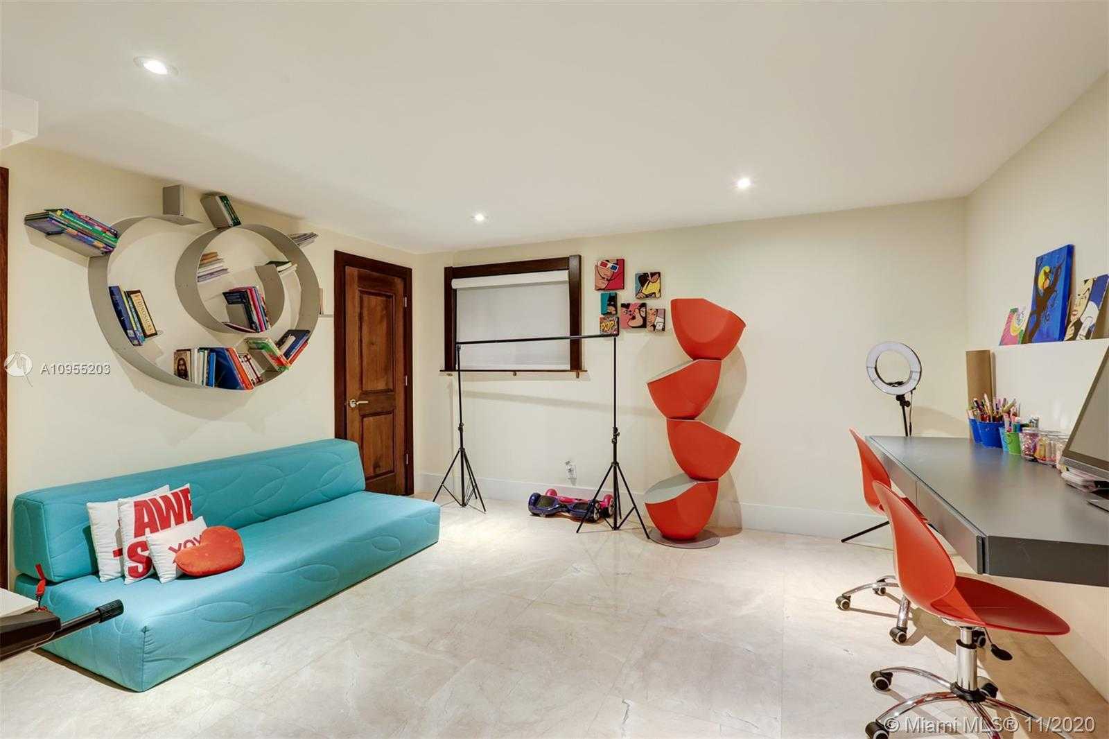 Small Image of 9464 NORTH WEST 52ND DORAL LN, Doral Number 42