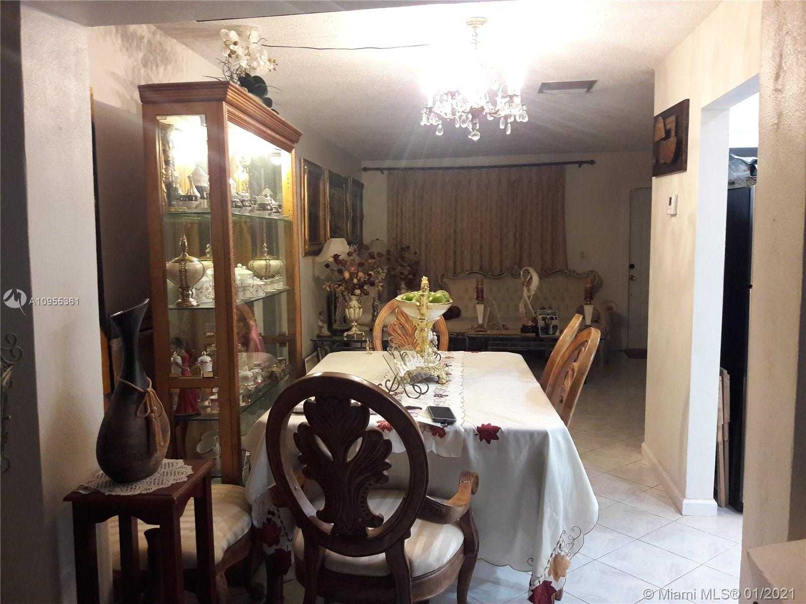 Small Image of 4625 NORTH WEST 44TH ST, Tamarac Number 10