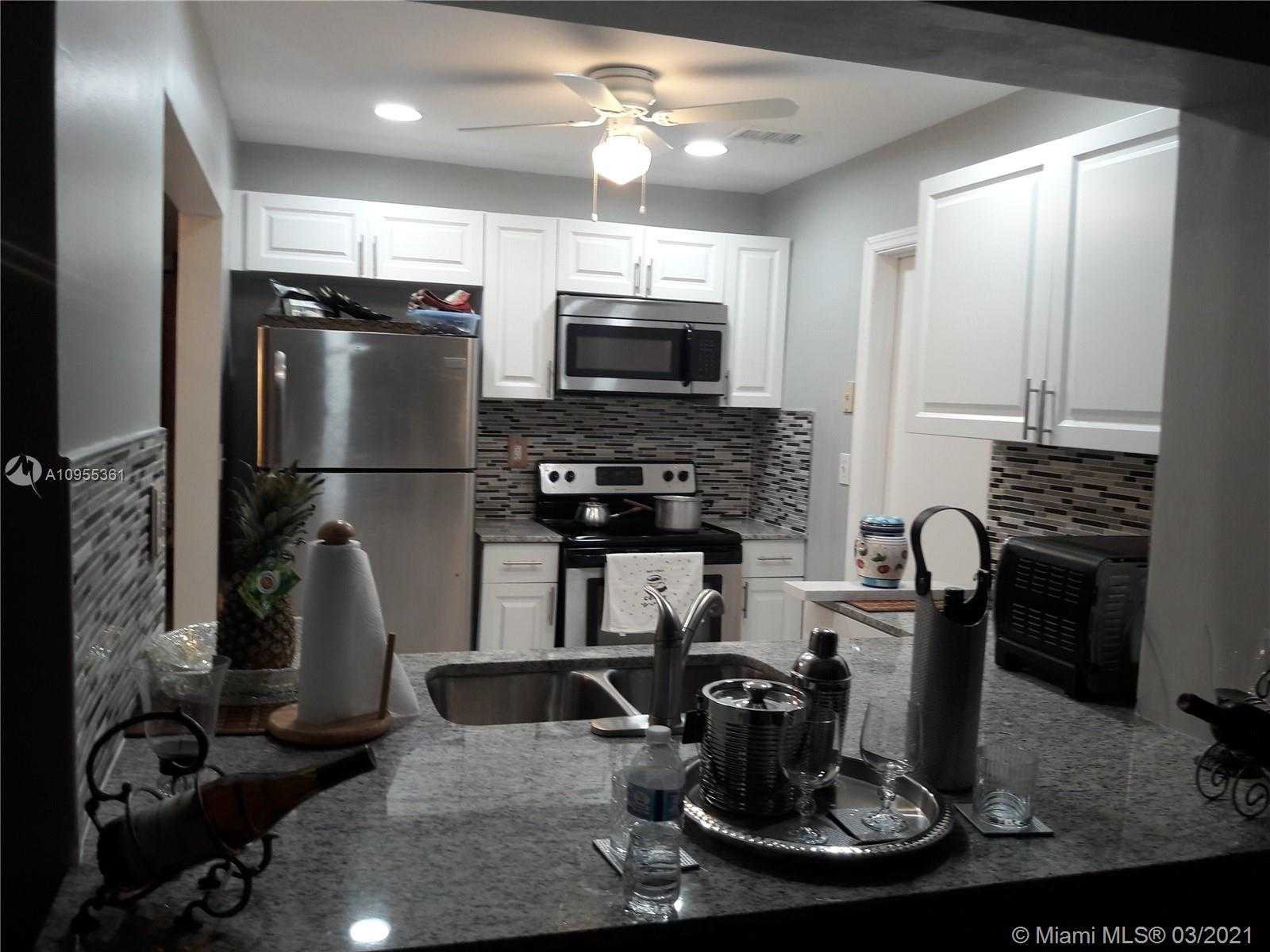 Small Image of 4625 NORTH WEST 44TH ST, Tamarac Number 2