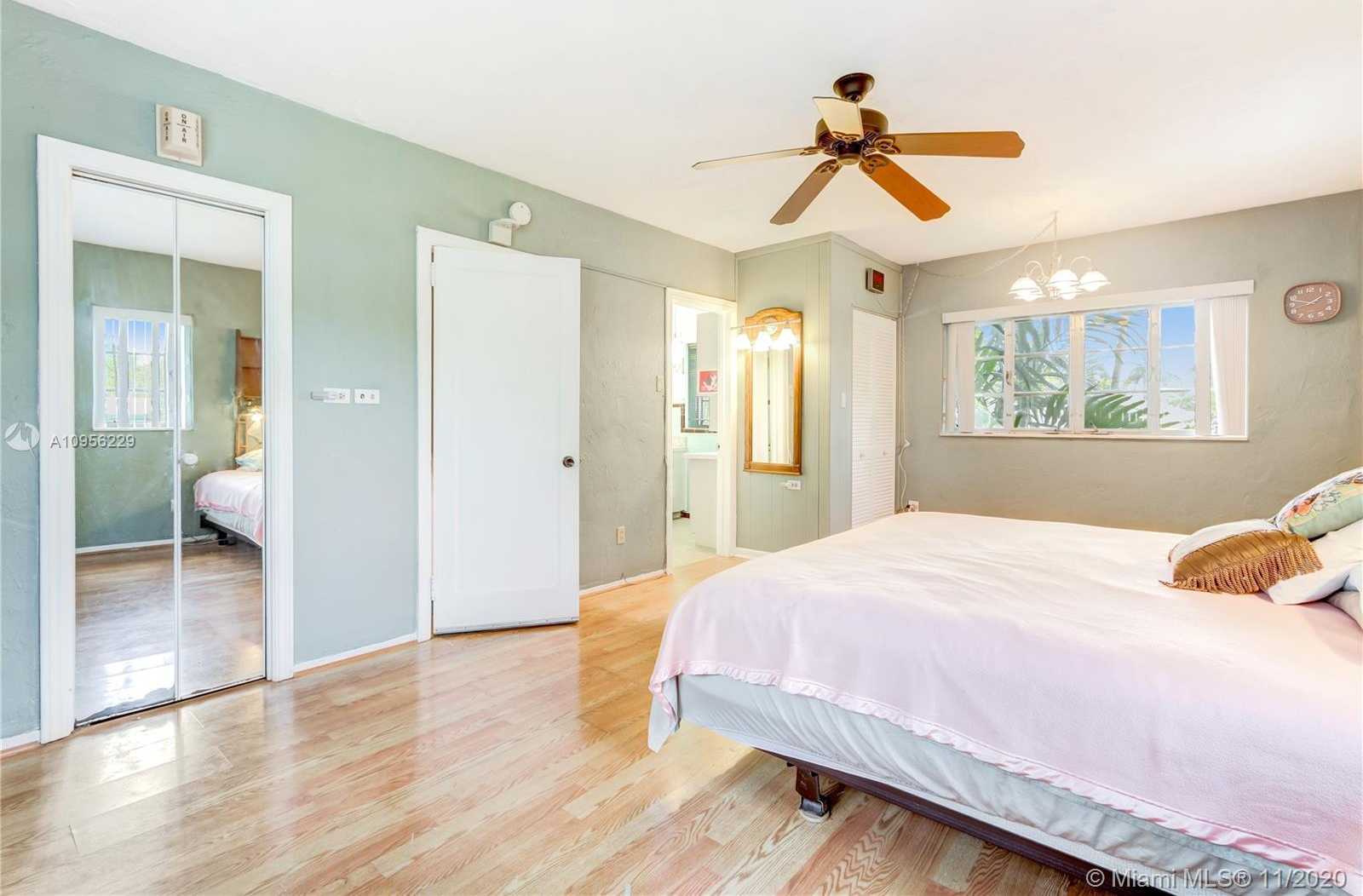 Small Image of 1132 NORTH EAST 101ST ST, Miami Shores Number 10