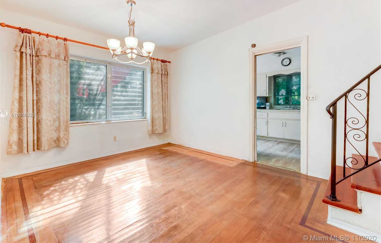 Small Image of 1132 NORTH EAST 101ST ST, Miami Shores Number 4