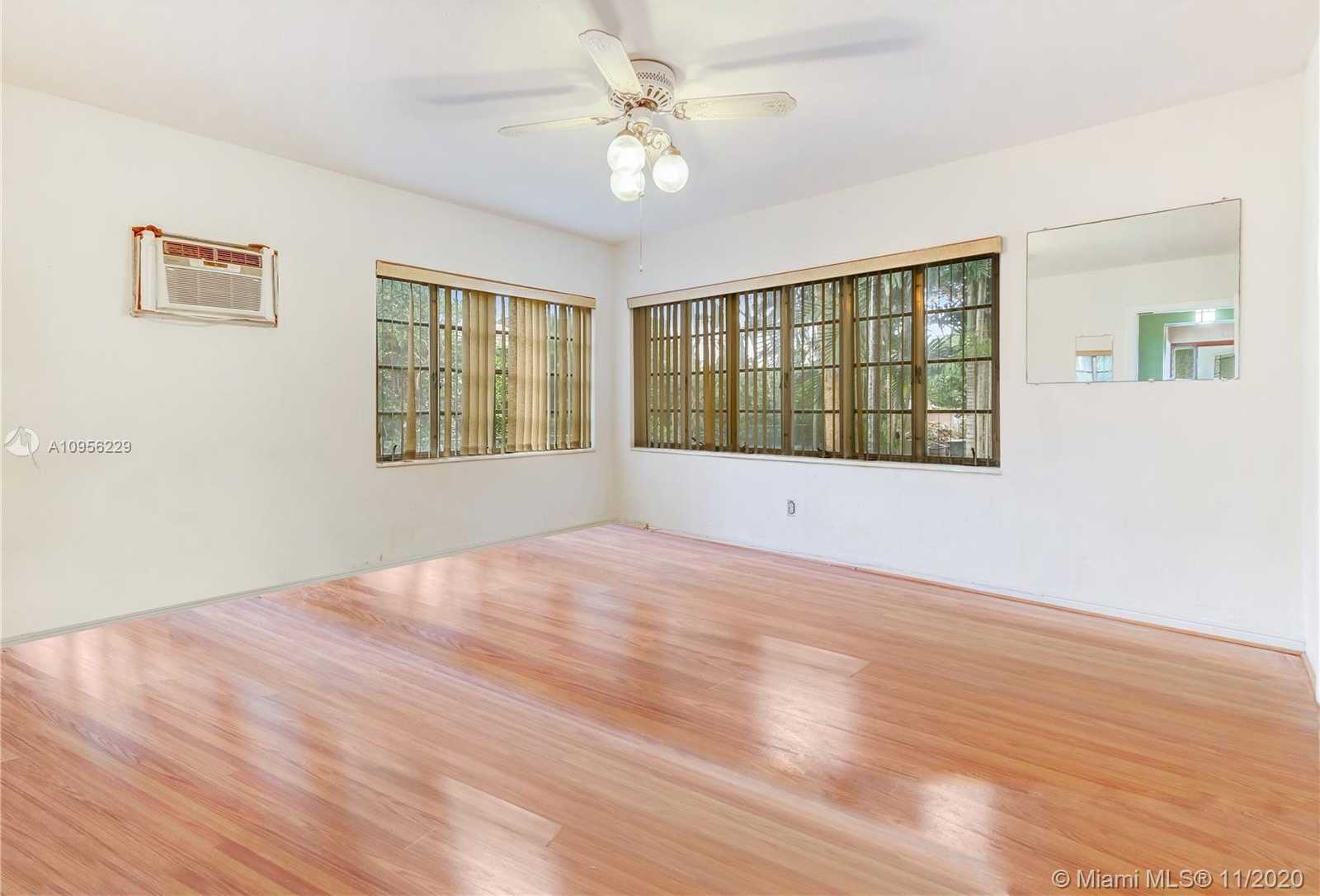 Small Image of 1132 NORTH EAST 101ST ST, Miami Shores Number 6