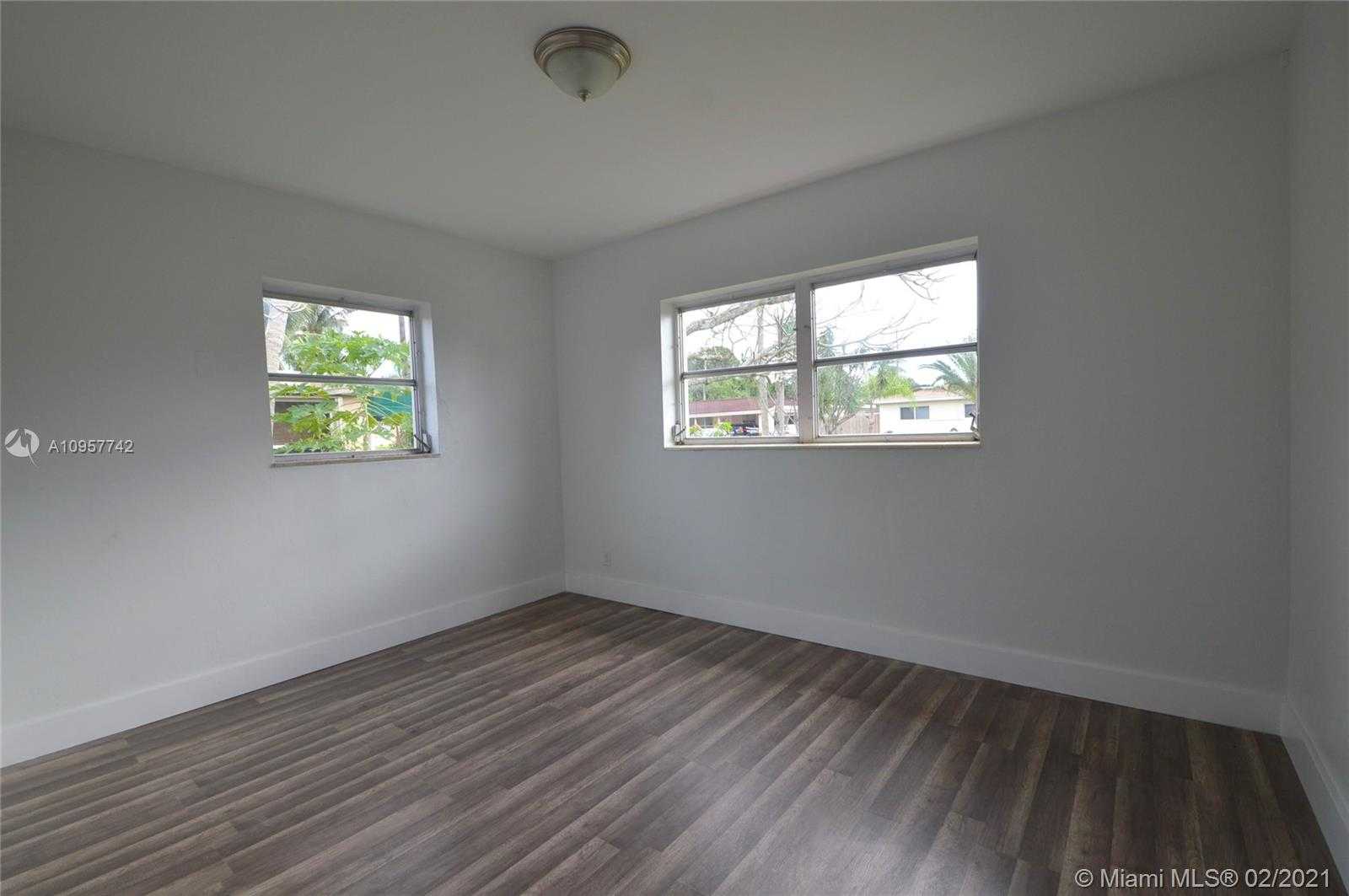 Small Image of 201 SOUTH WEST 10TH ST, Pompano Beach Number 11