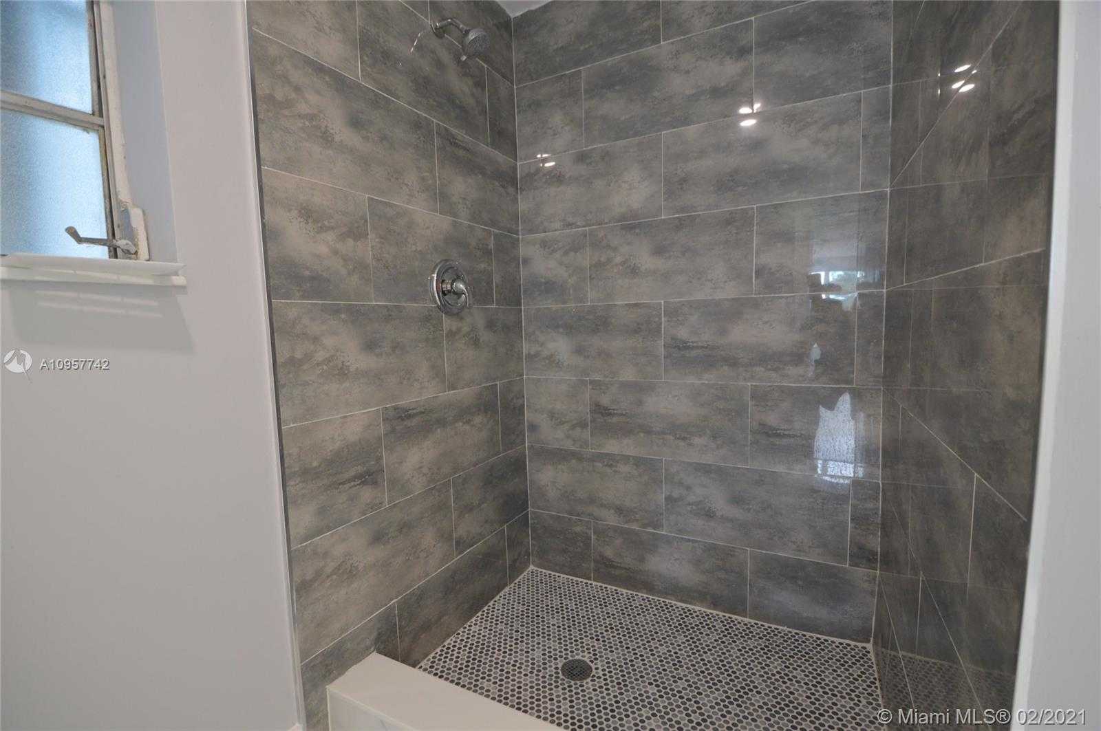 Small Image of 201 SOUTH WEST 10TH ST, Pompano Beach Number 15