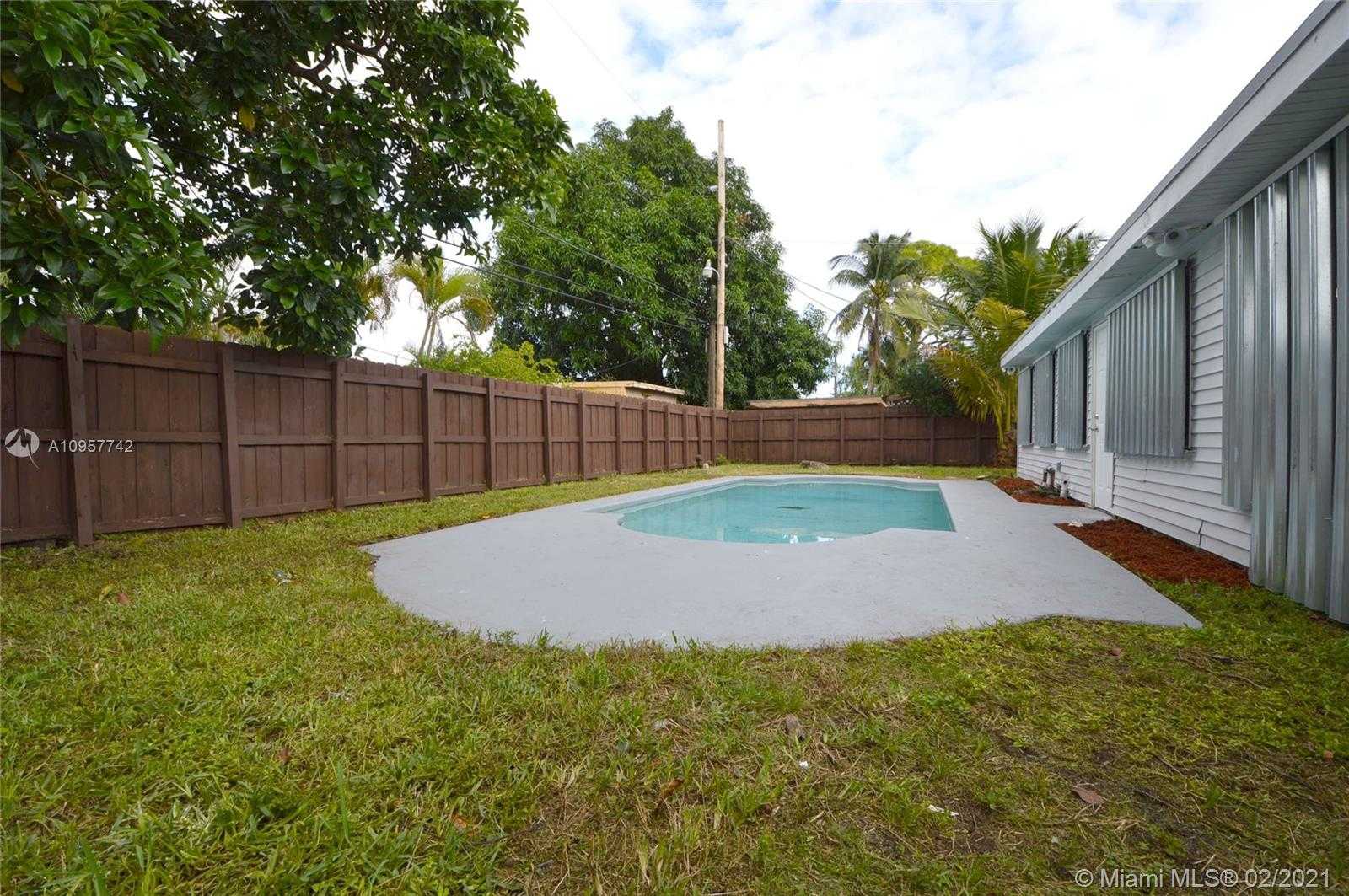 Small Image of 201 SOUTH WEST 10TH ST, Pompano Beach Number 24