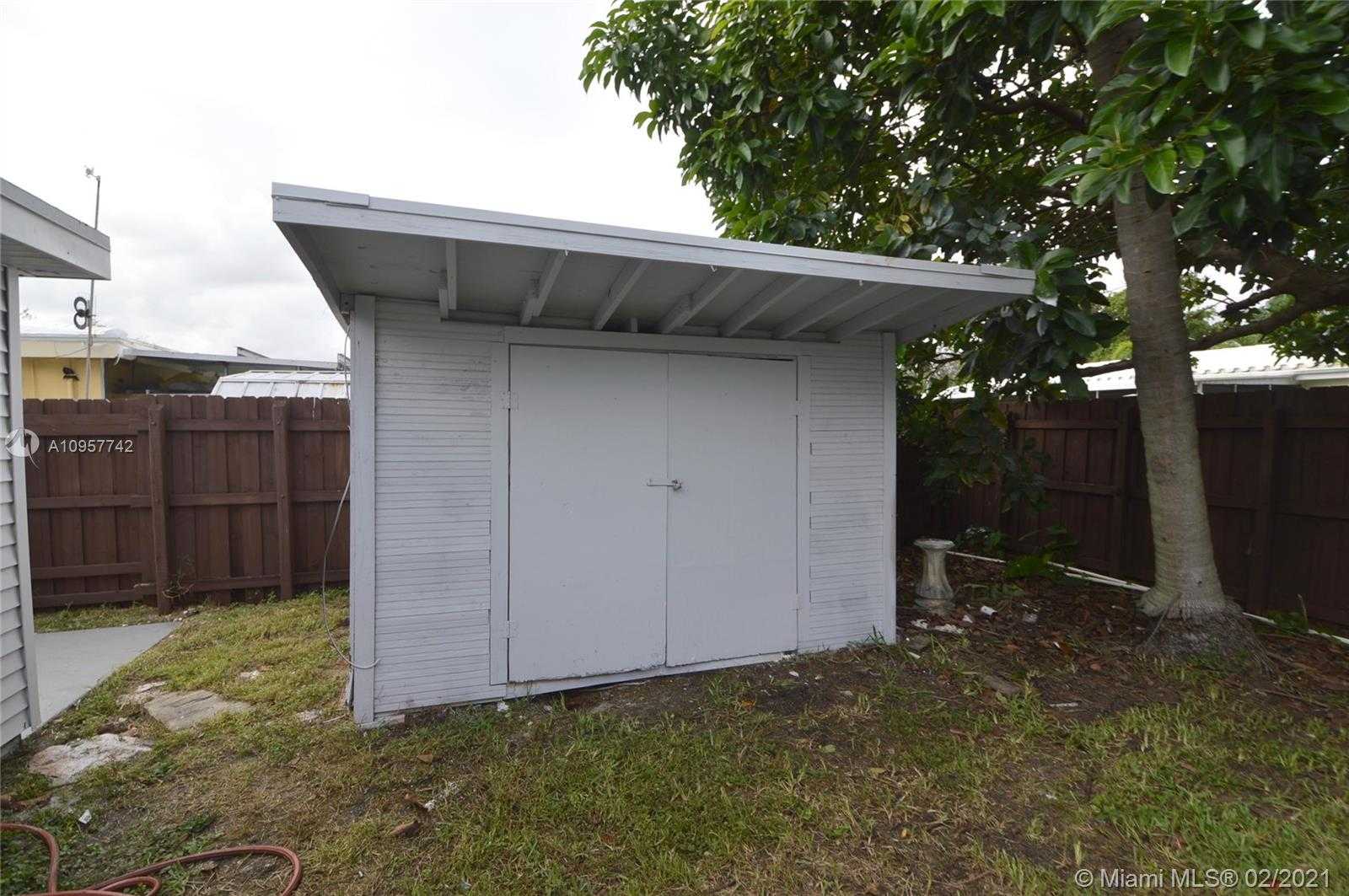 Small Image of 201 SOUTH WEST 10TH ST, Pompano Beach Number 26