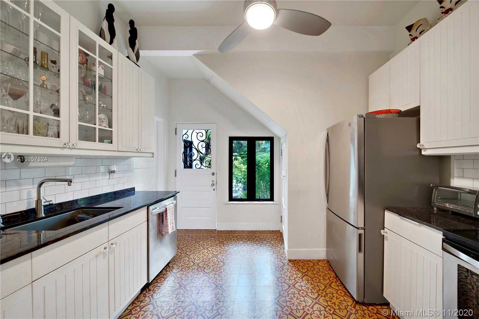 Small Image of 4189 ALTON RD, Miami Beach Number 10