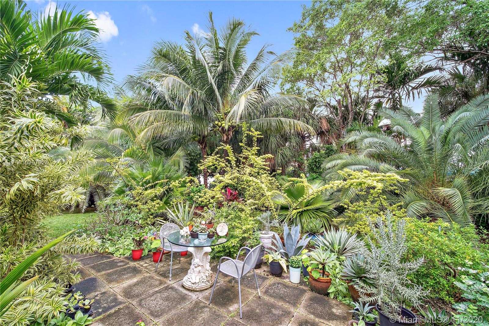 Small Image of 4189 ALTON RD, Miami Beach Number 12