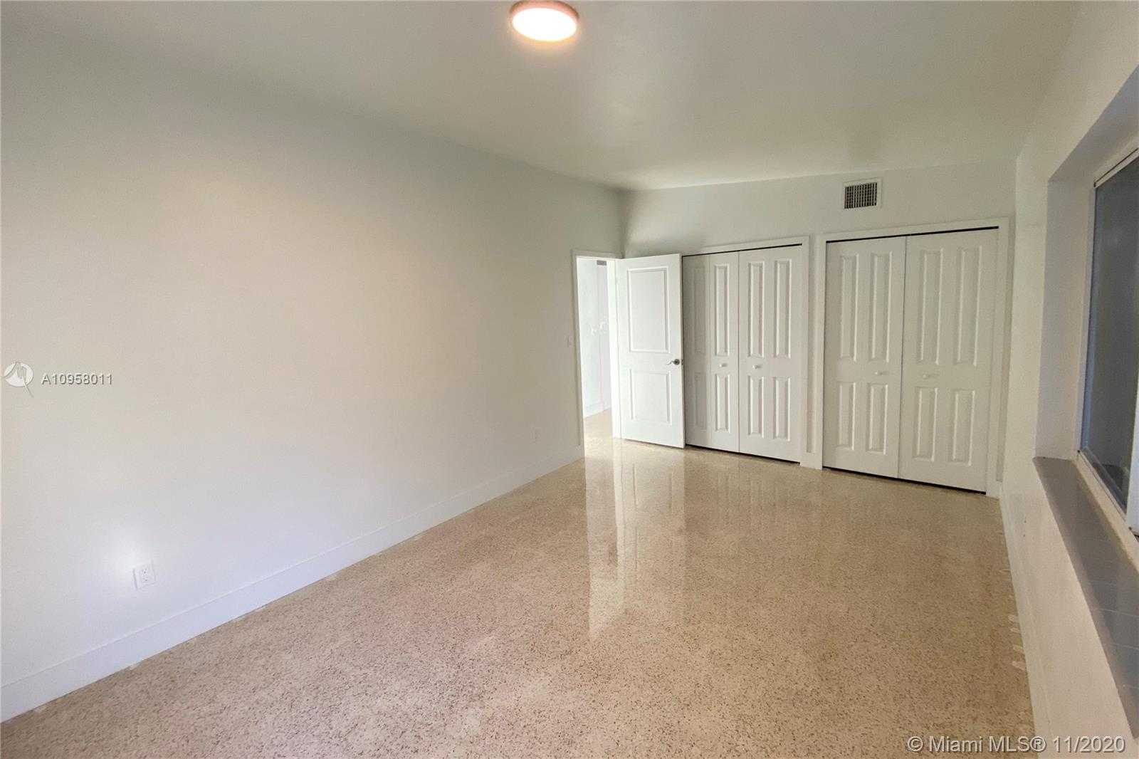 Small Image of 1716 SOUTH WEST 10TH CT, Fort Lauderdale Number 7