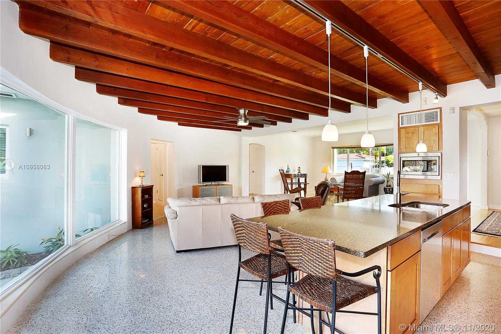 Small Image of 1079 NORTH EAST 104TH ST, Miami Shores Number 11
