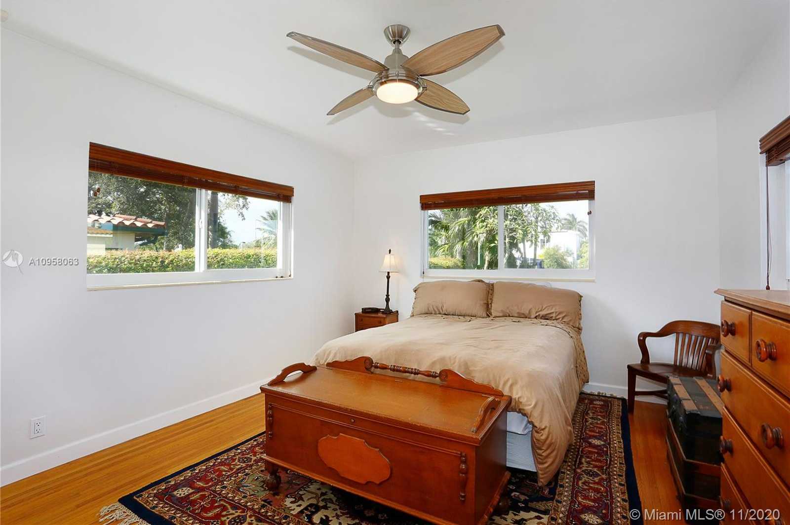 Small Image of 1079 NORTH EAST 104TH ST, Miami Shores Number 18