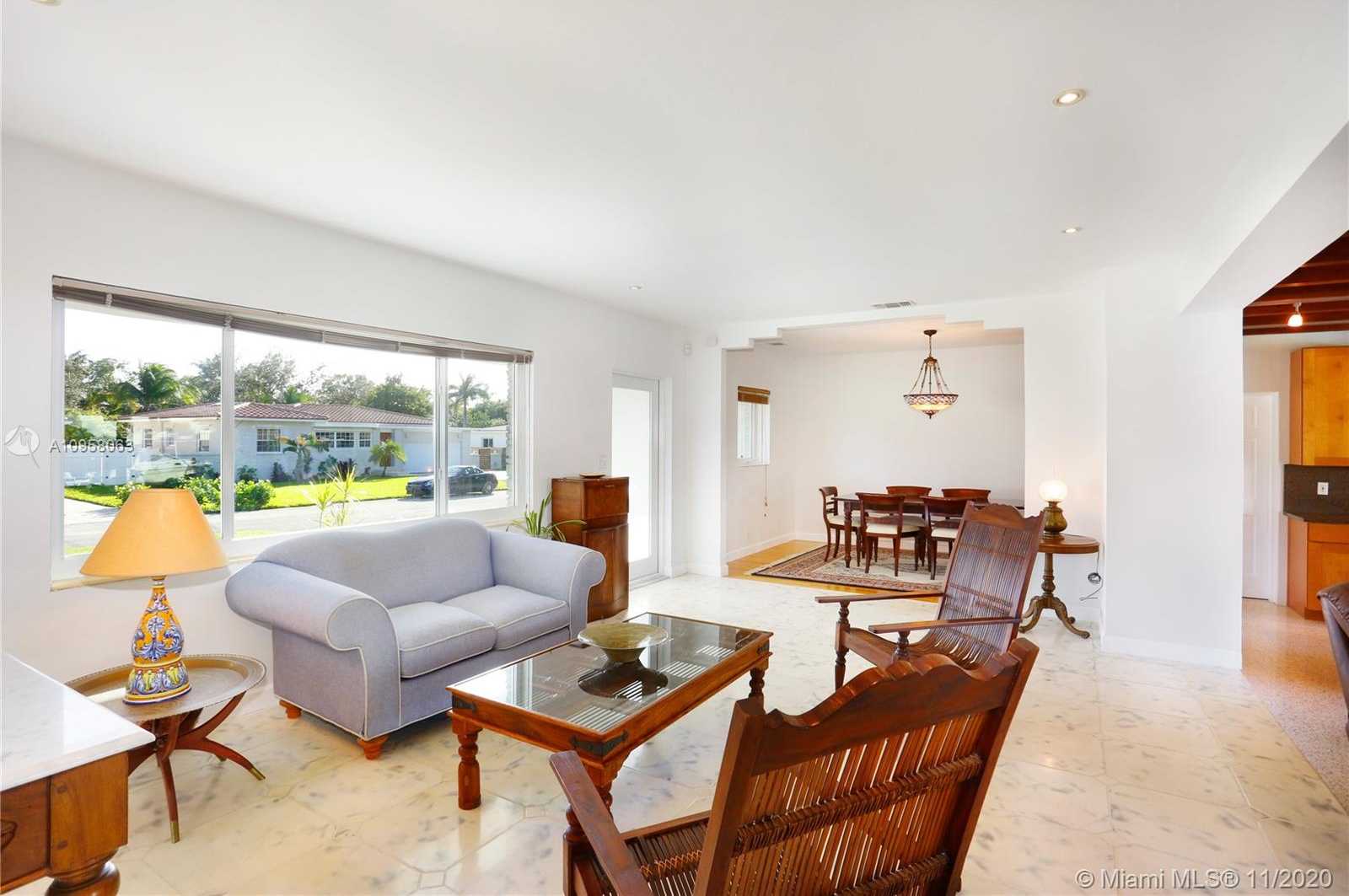 Small Image of 1079 NORTH EAST 104TH ST, Miami Shores Number 3
