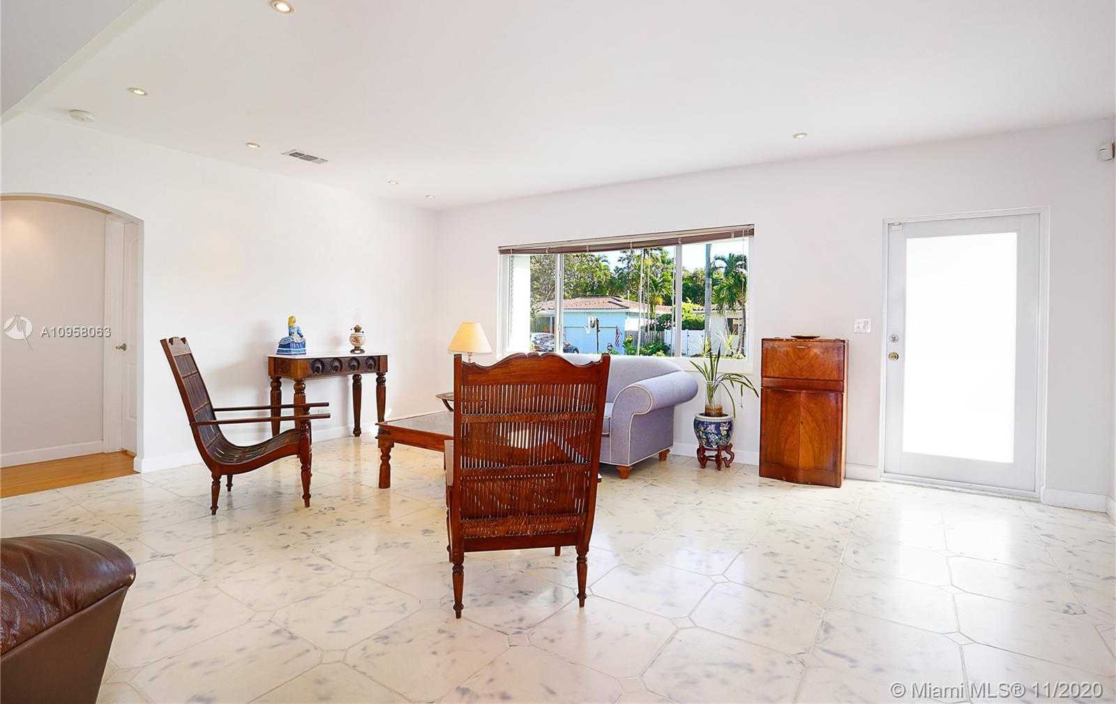 Small Image of 1079 NORTH EAST 104TH ST, Miami Shores Number 6